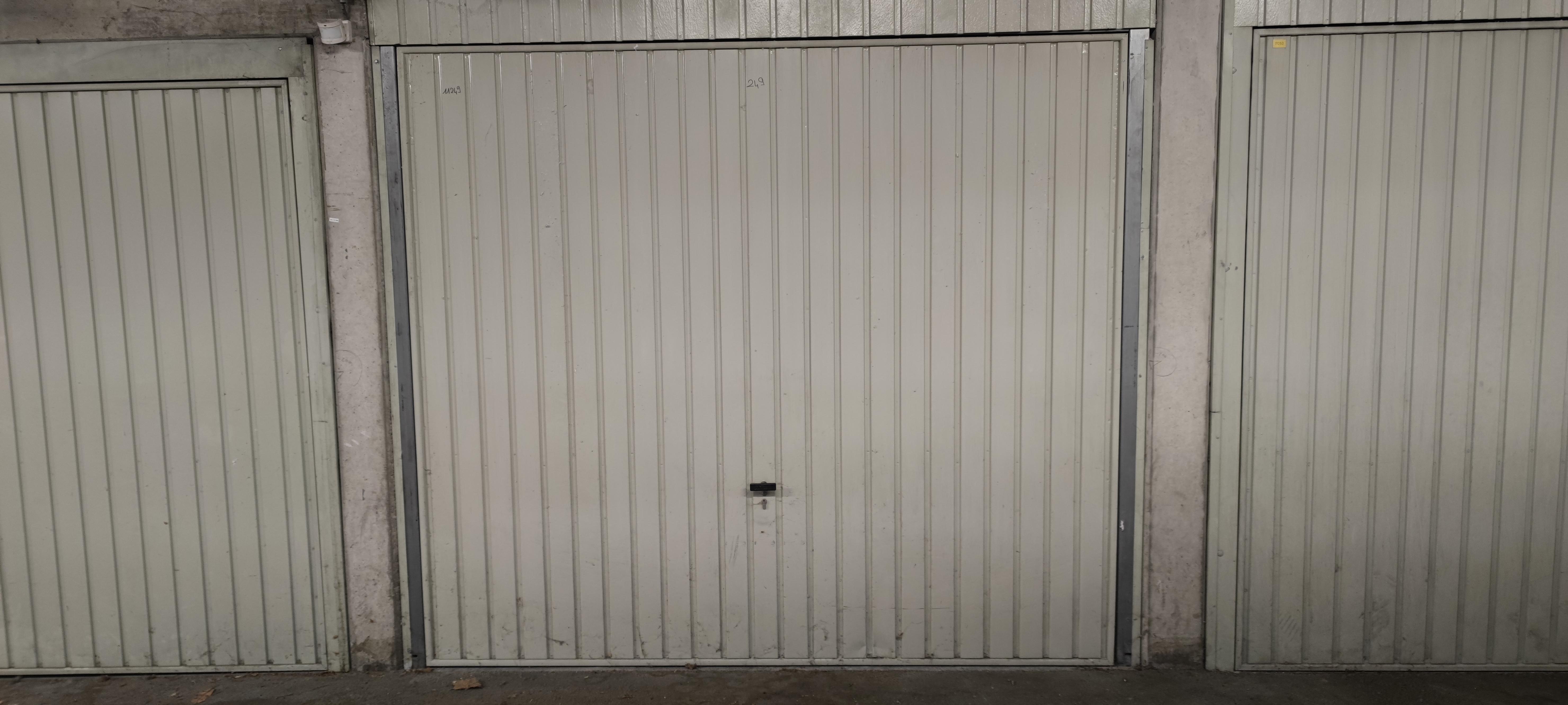 Garage de 13 m² pour stationnement