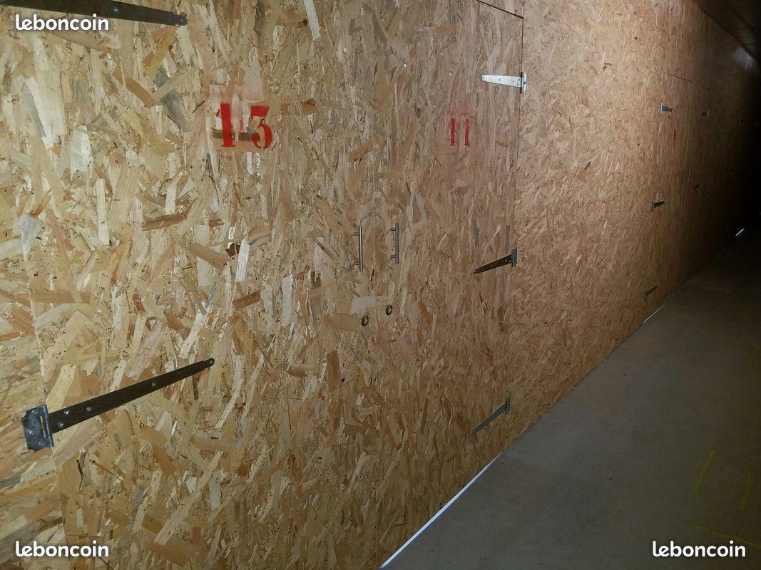 Box de stockage/ Garde meuble - 17m²