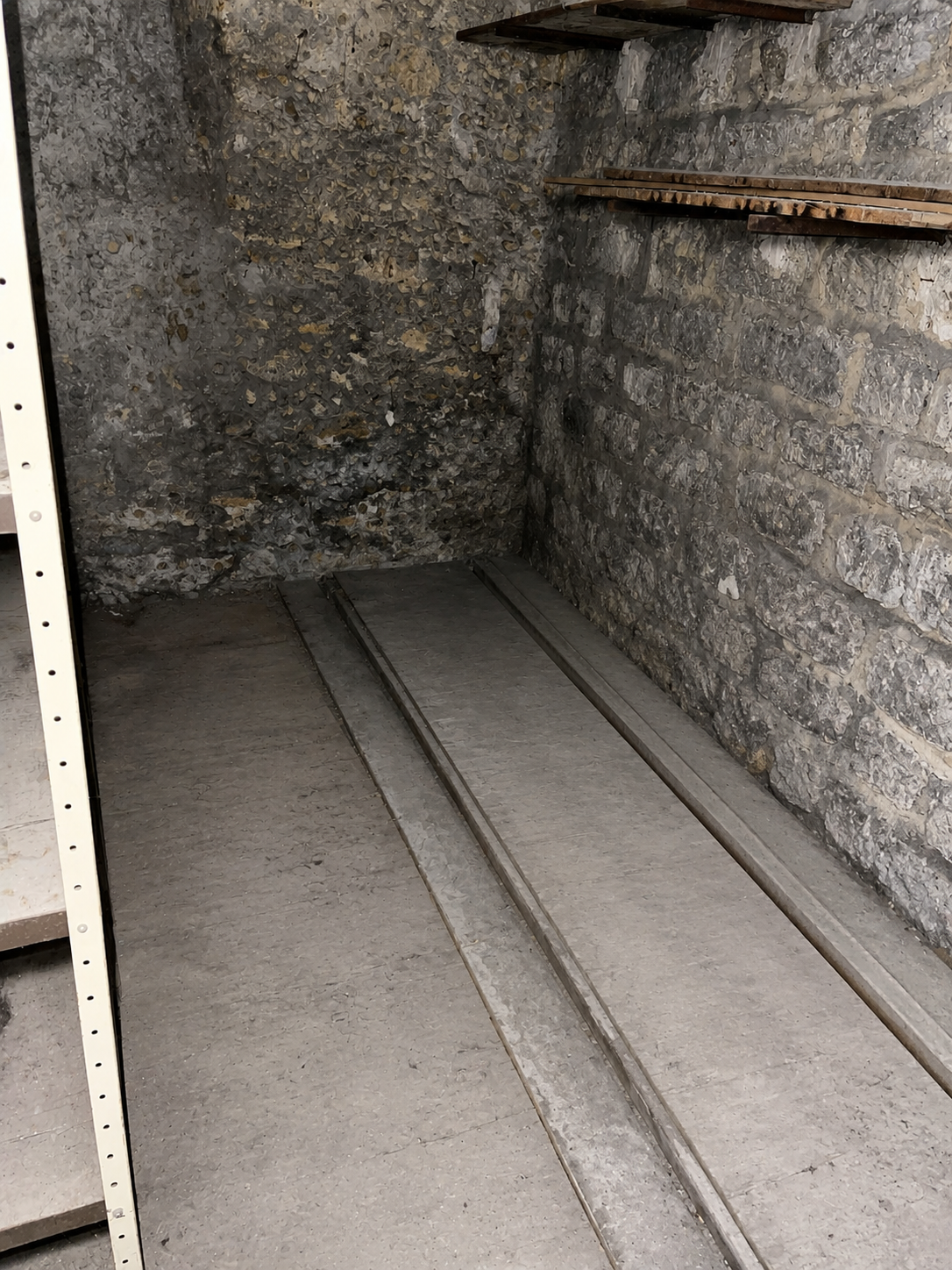 Cave / Espace de stockage sécurisé
