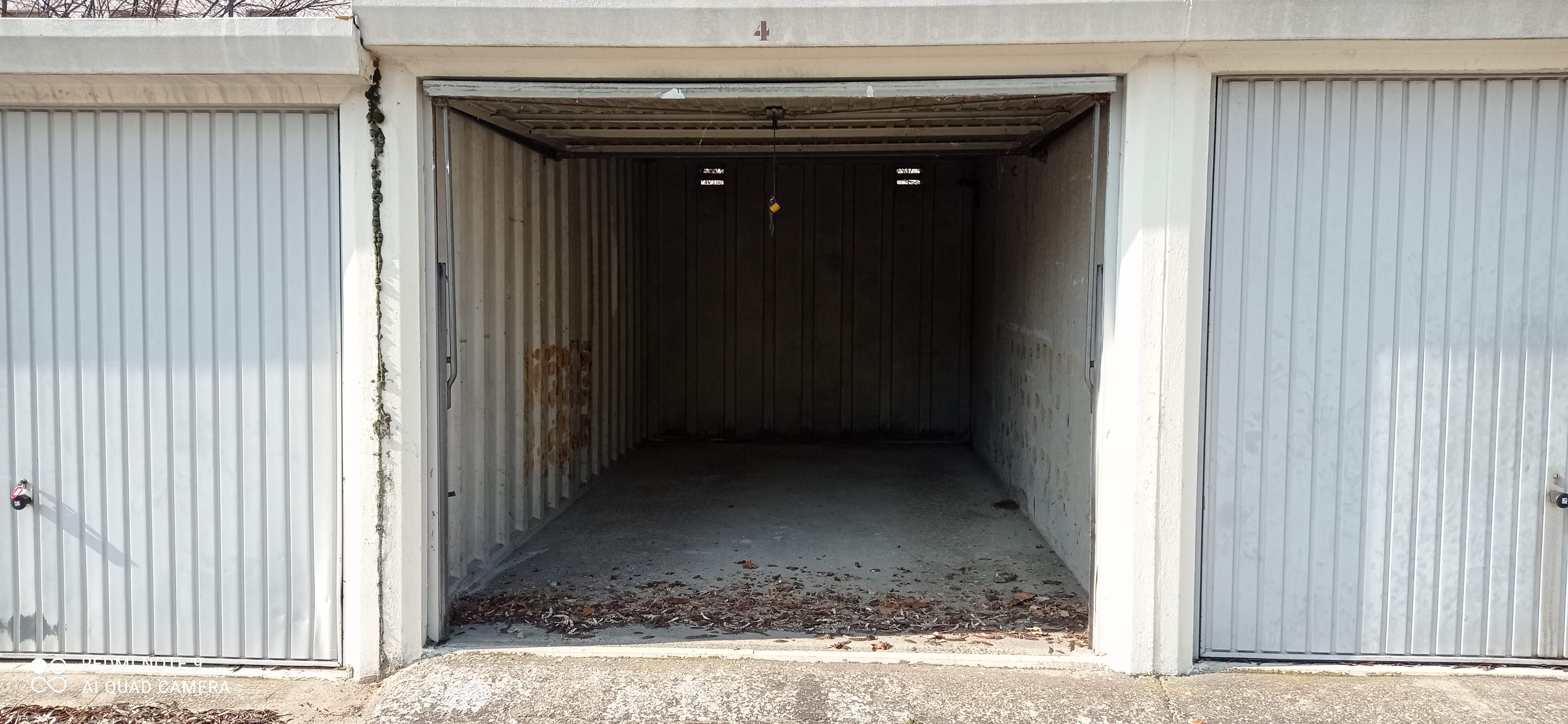 Location garage 13m2 sur Roussillon