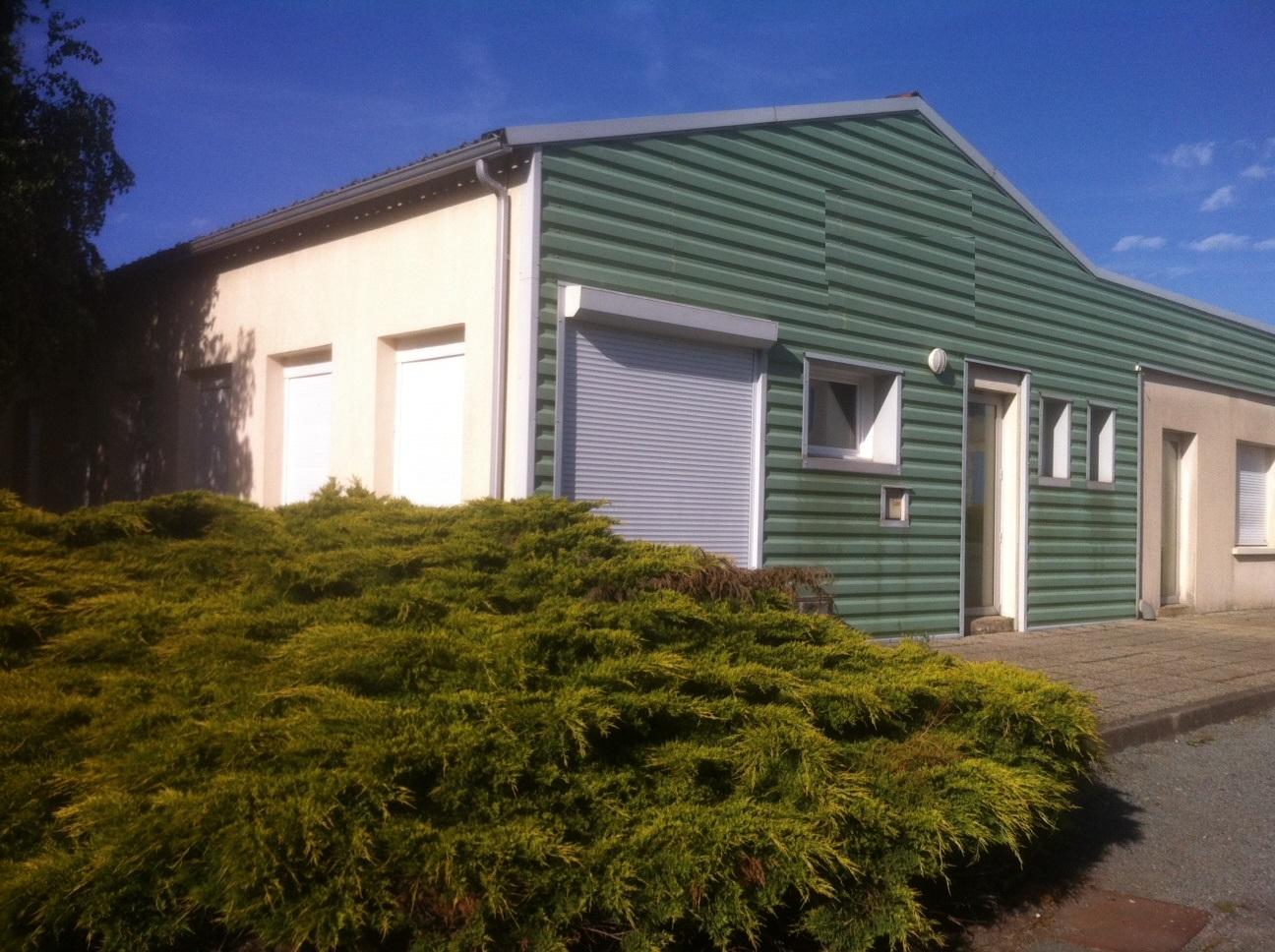 ESPACE STOCKAGE SÉCURISE AVEC ISOLATION ACCÈS 24/24 et