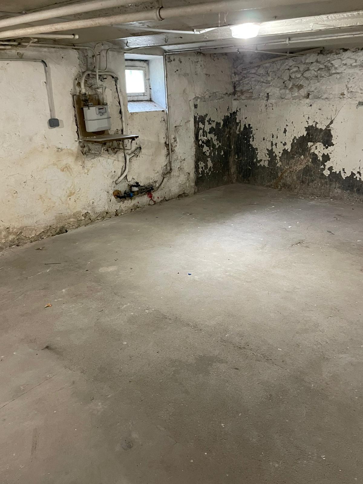 Cave de stockage sécurisé de 65m2