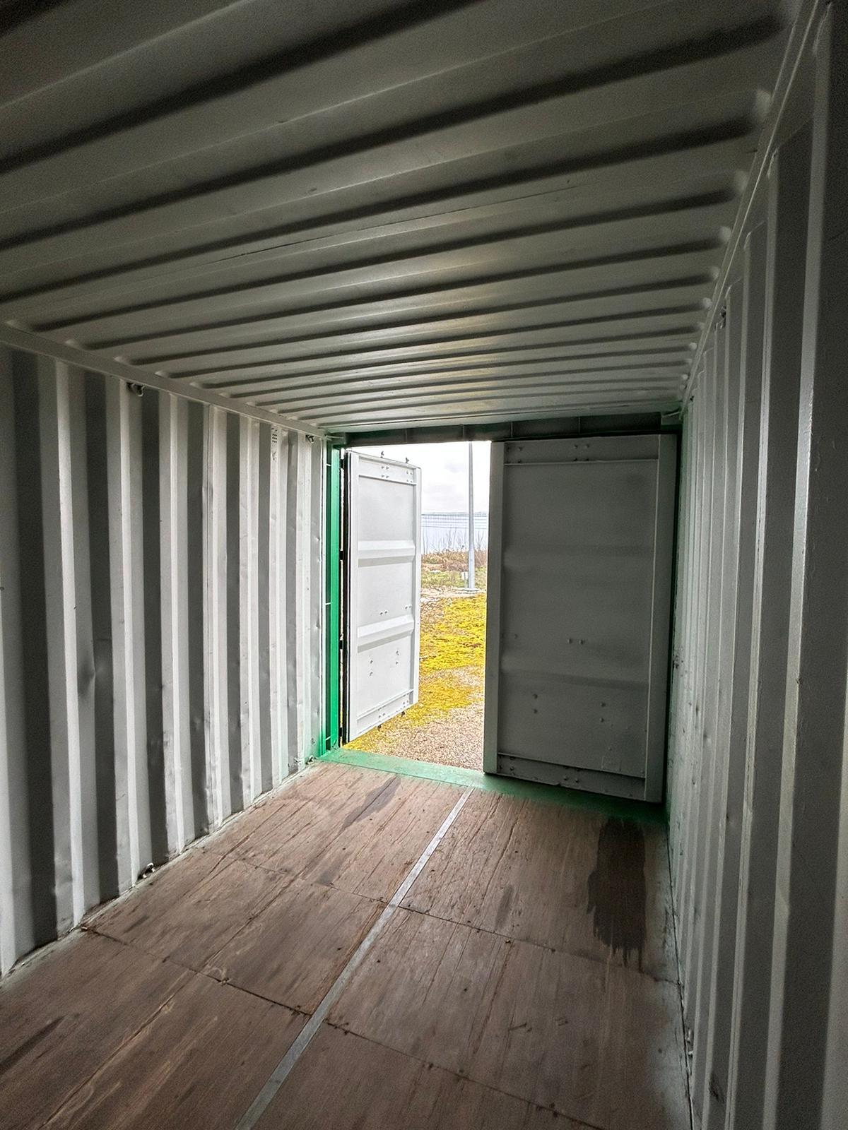 Container maritime sécurisé -14m² à Dole