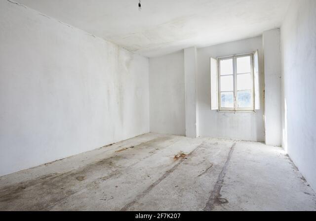 Pièce entière d'un bâtiment à louer