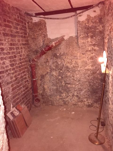 CAVE EN SOUS SOL