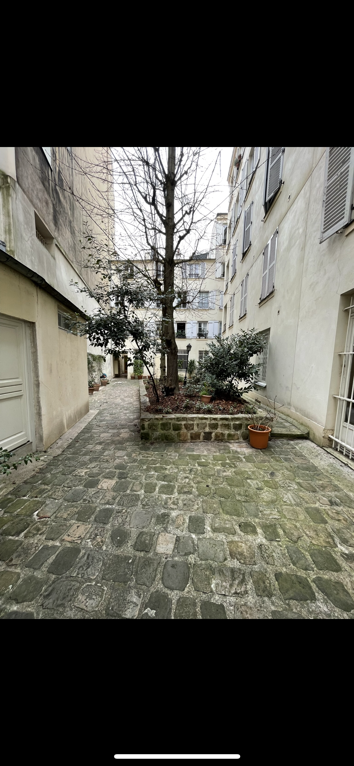 espace Mode émeraude 6 m², local refait à