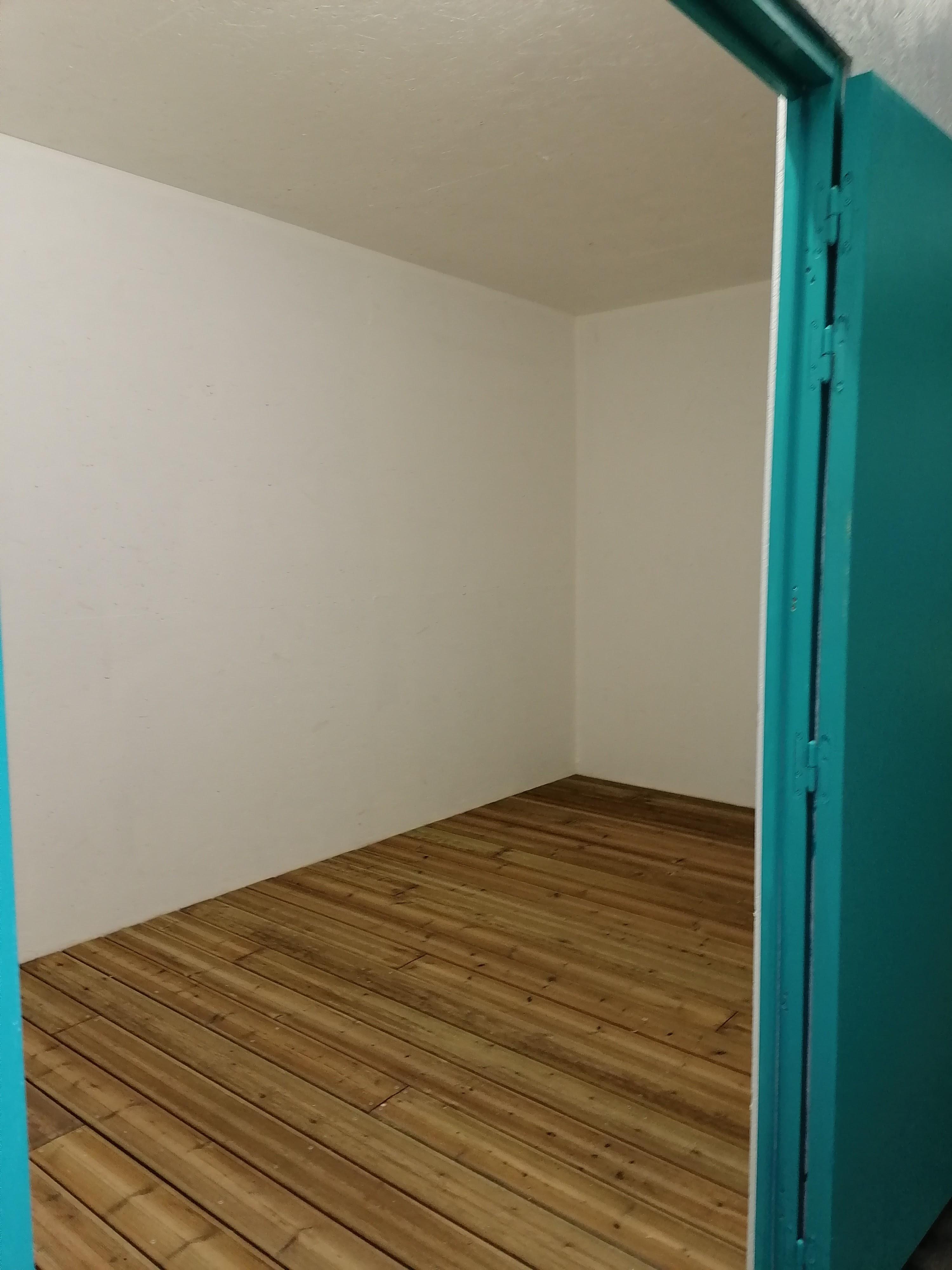 Box de stockage sécurisé 5 m² - Banlieue