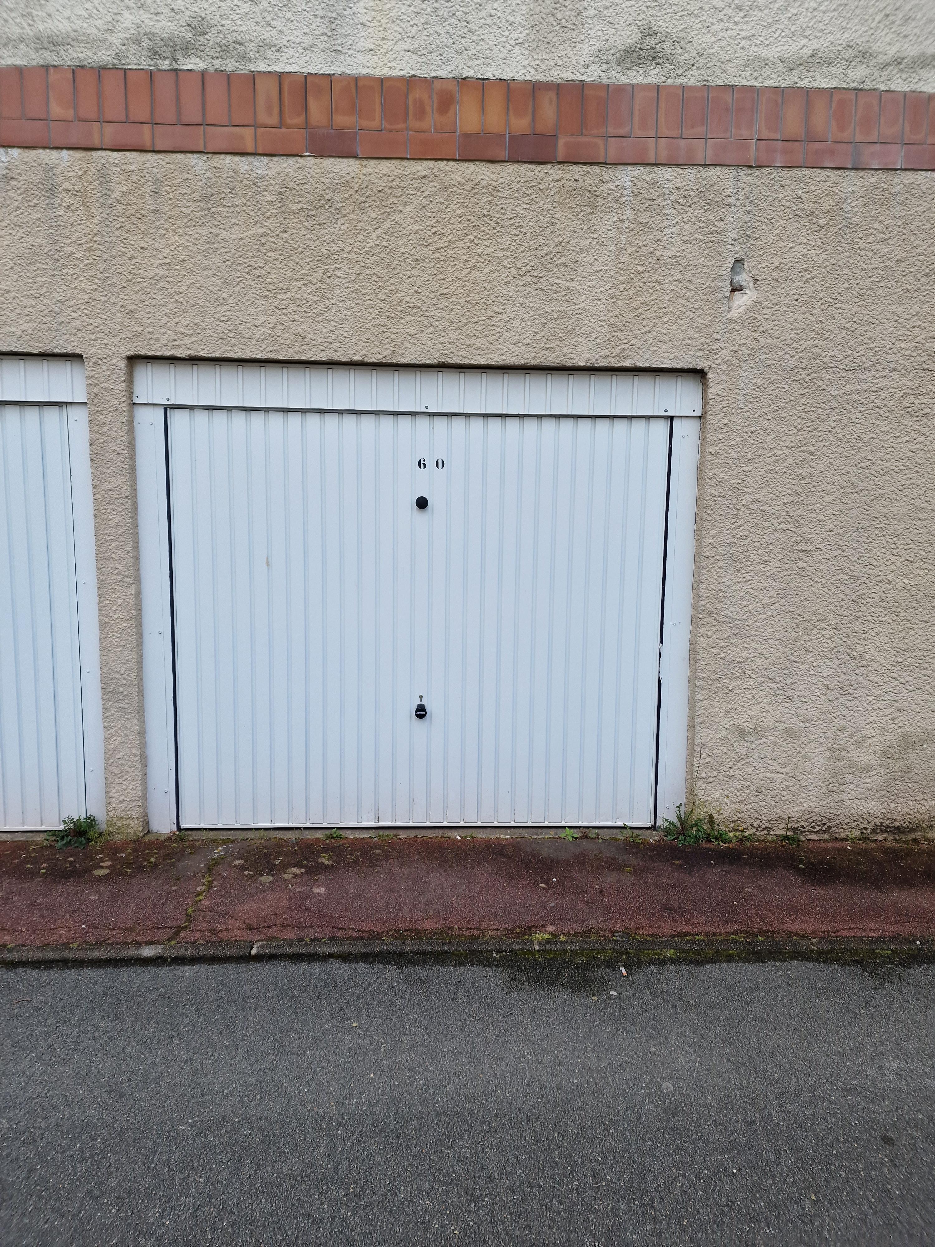 À louer : Garage pour stationnement