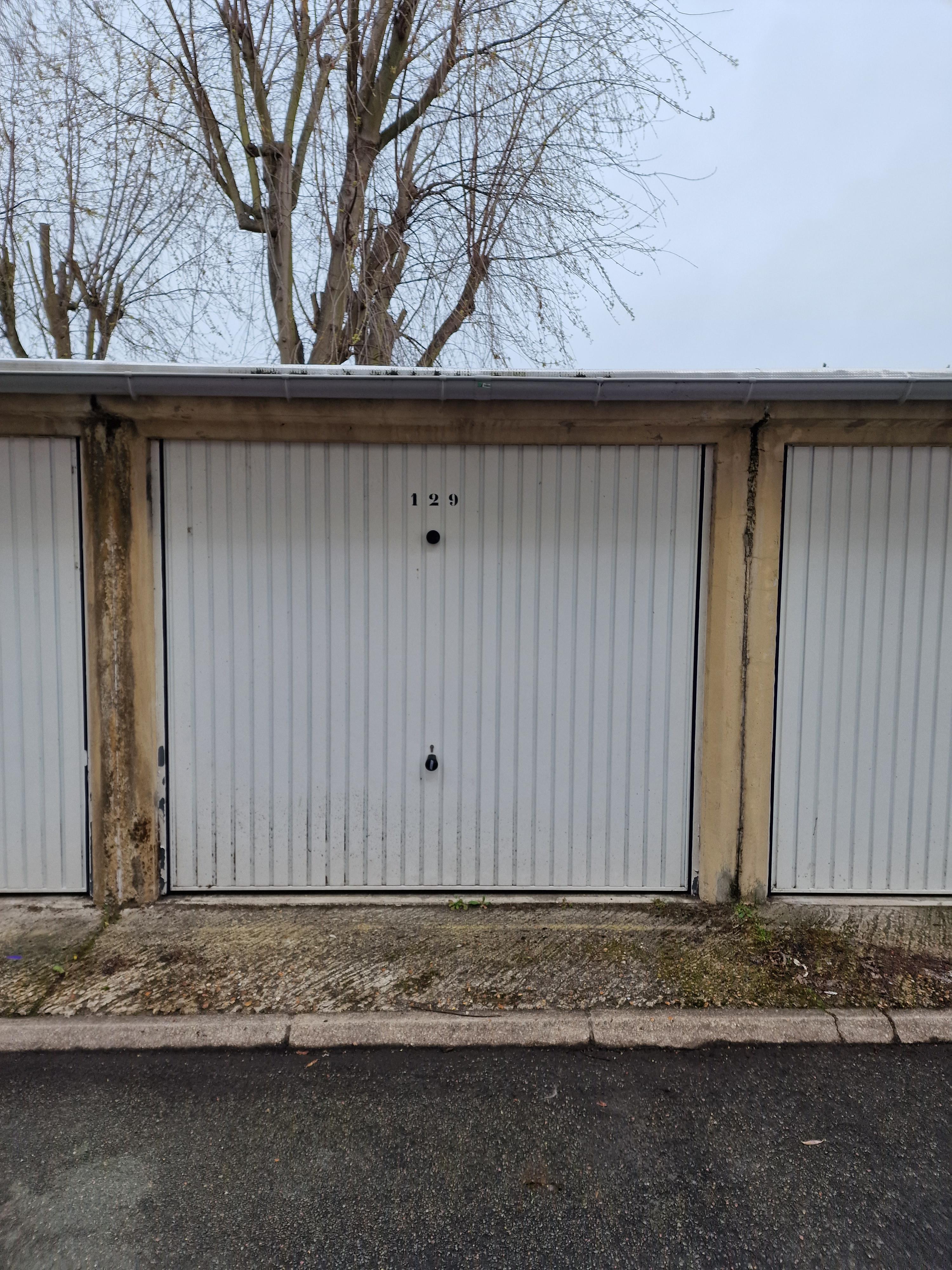 À louer : Box de stockage
