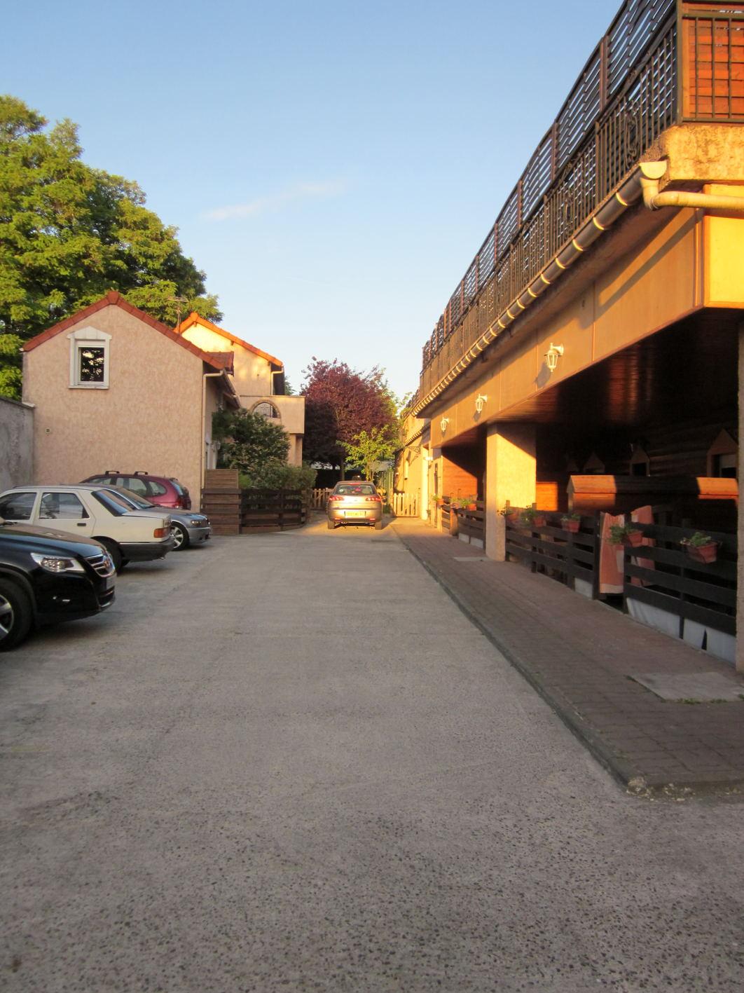 Box de stockage dans résidence 15 m² hauteur