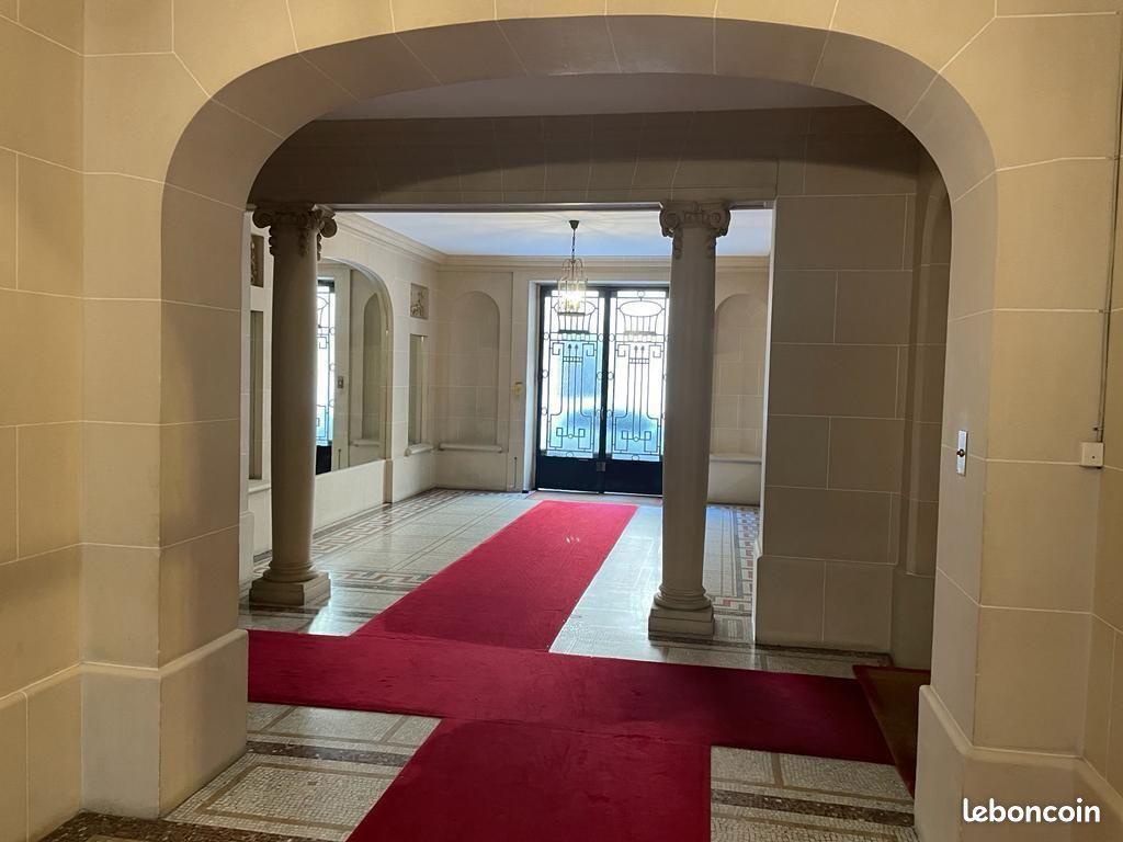 Caves saines avec lumière dans le 16ème arrondissement