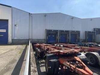 Costockage dans un hangar sécurisé et fermé -
