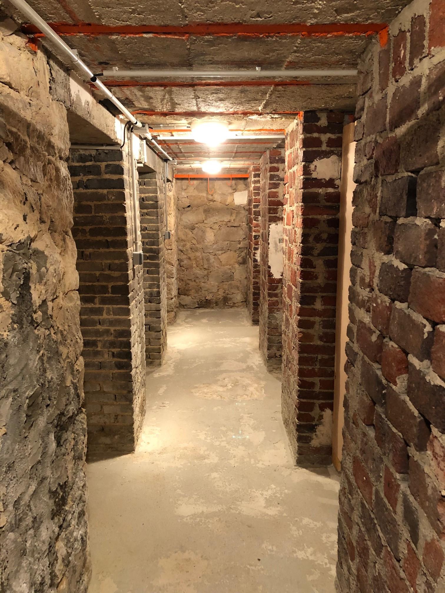 Cave de stockage n°31 - 6m² - sécurisée/saine/ventilée