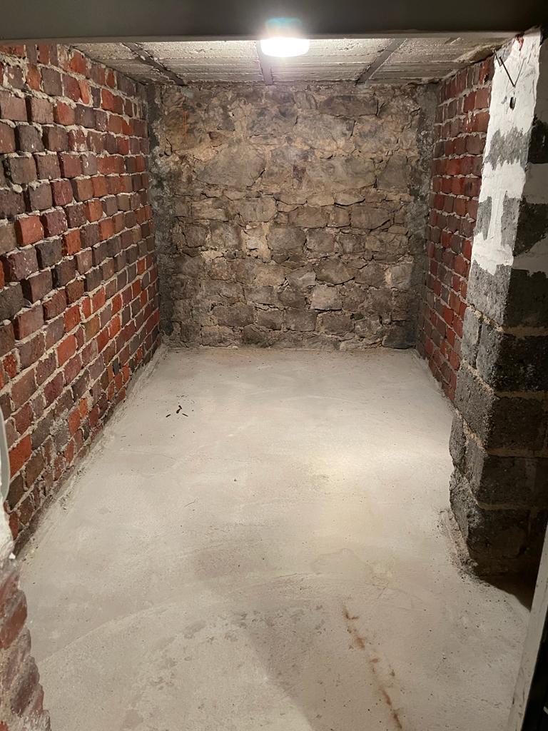 Cave de stockage n°31 - 6m² - sécurisée/saine/ventilée