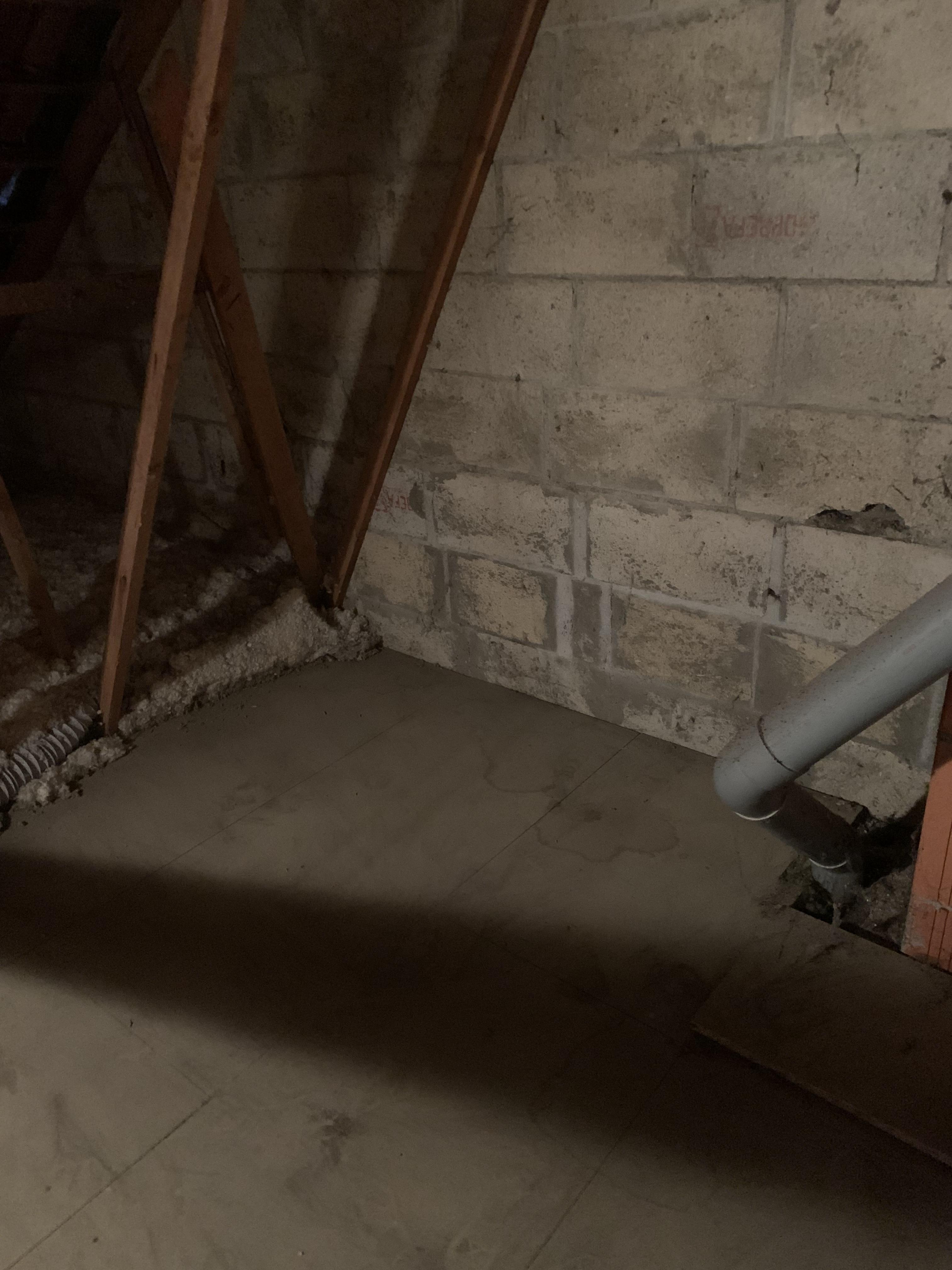 Espace de stockage dans grenier