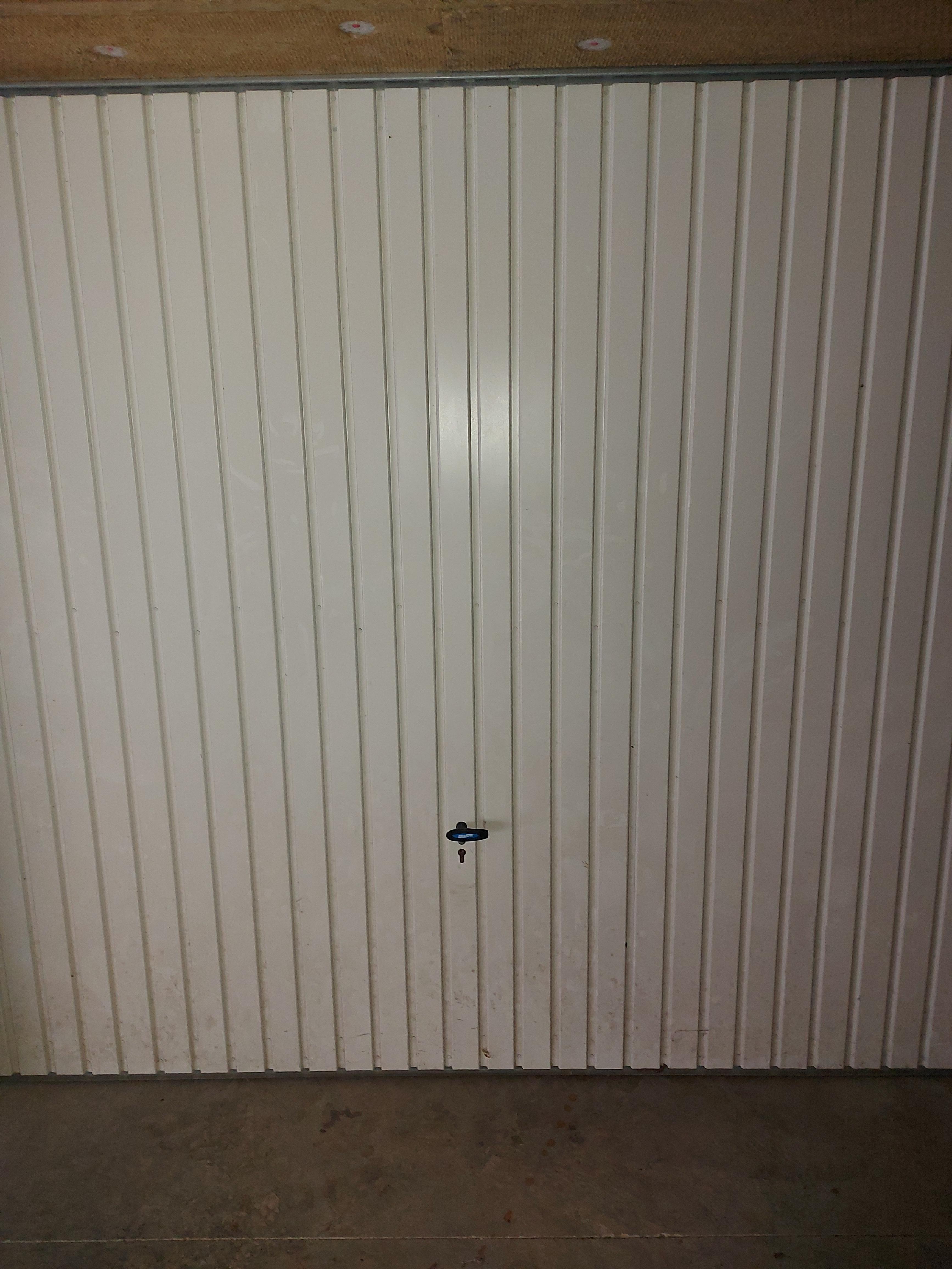 Garage/box à Fillière 13m²