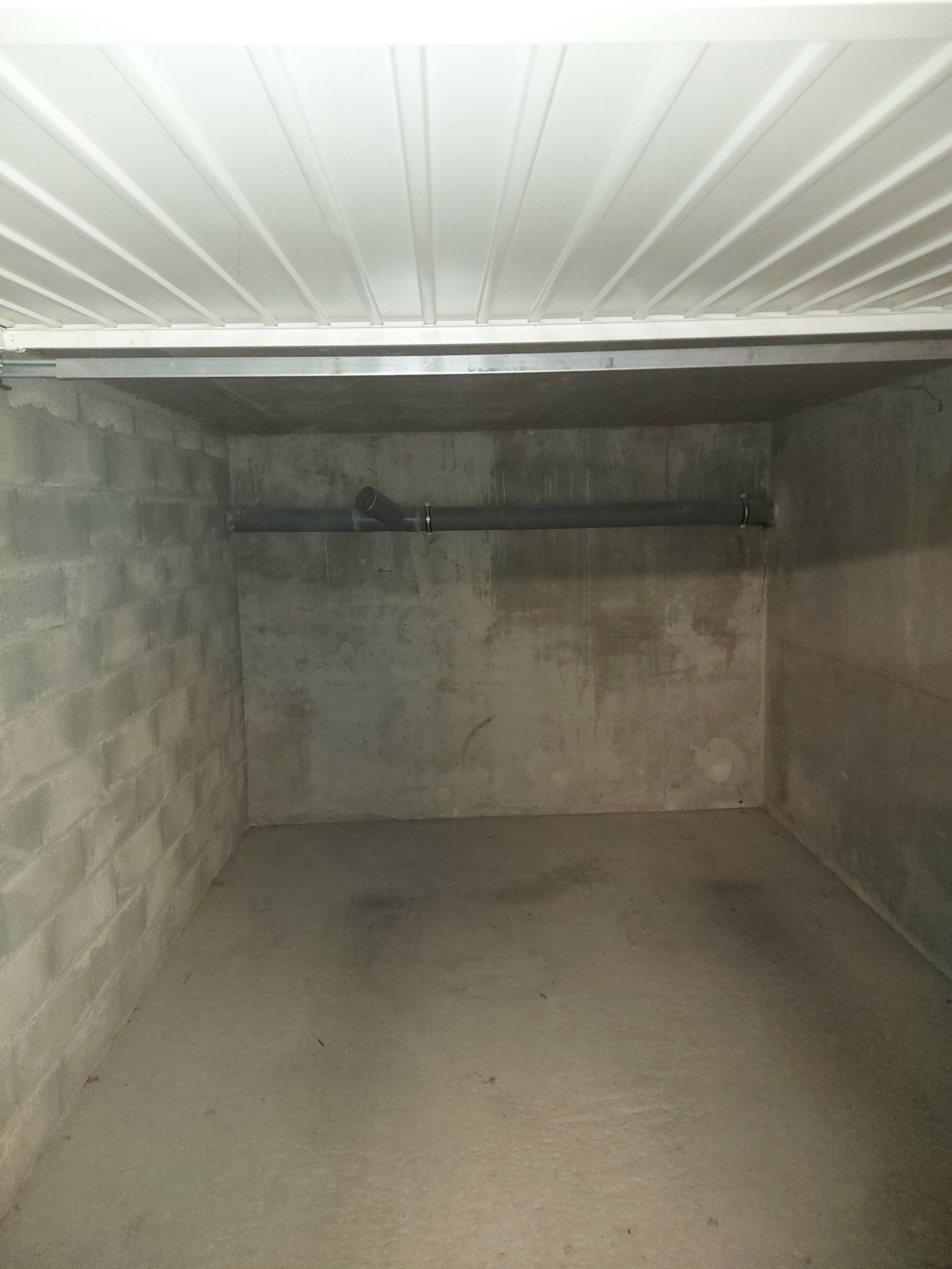 Location de garage sur Charvonnex : 13m²