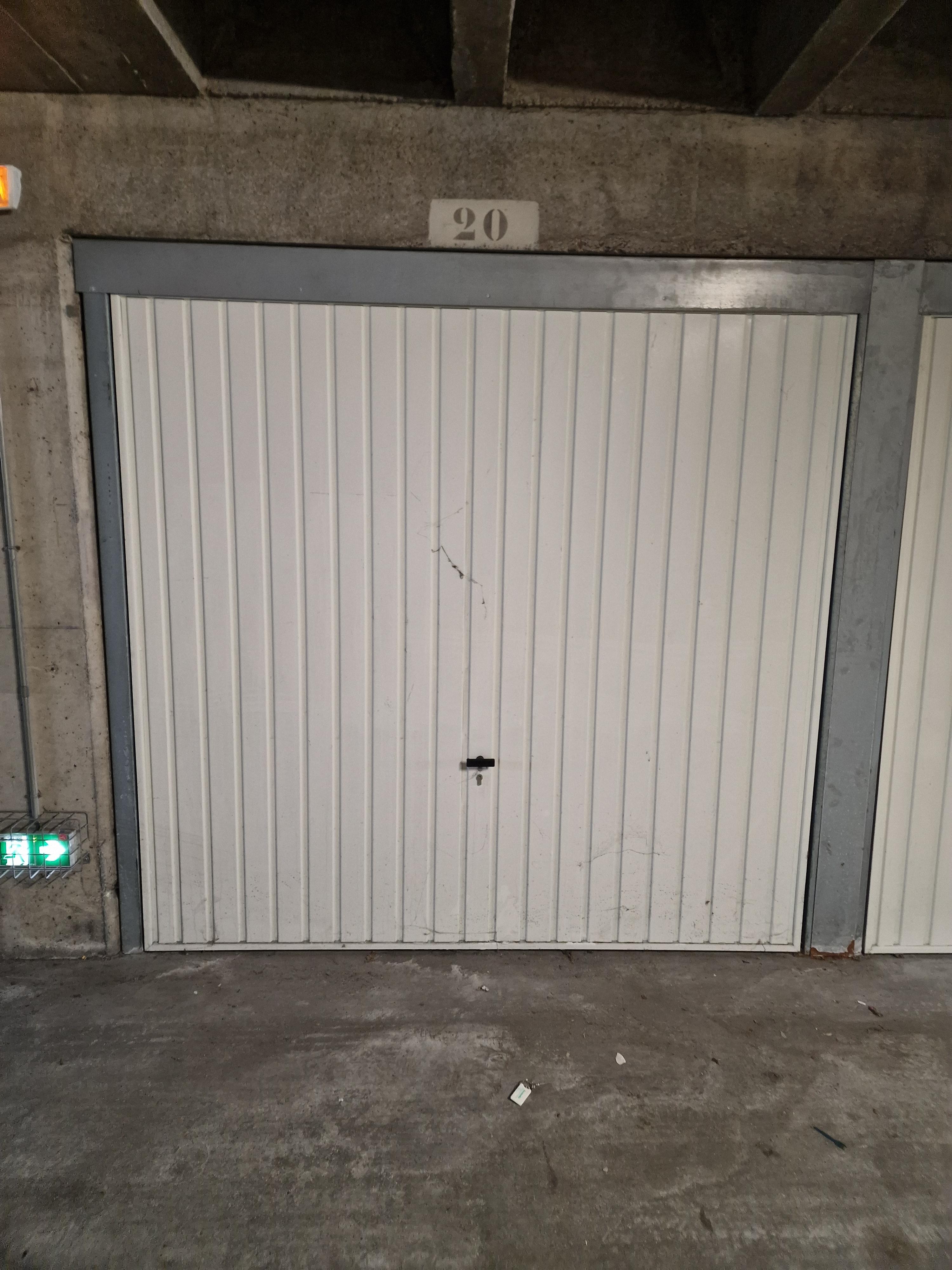 Garage privé de 12m²