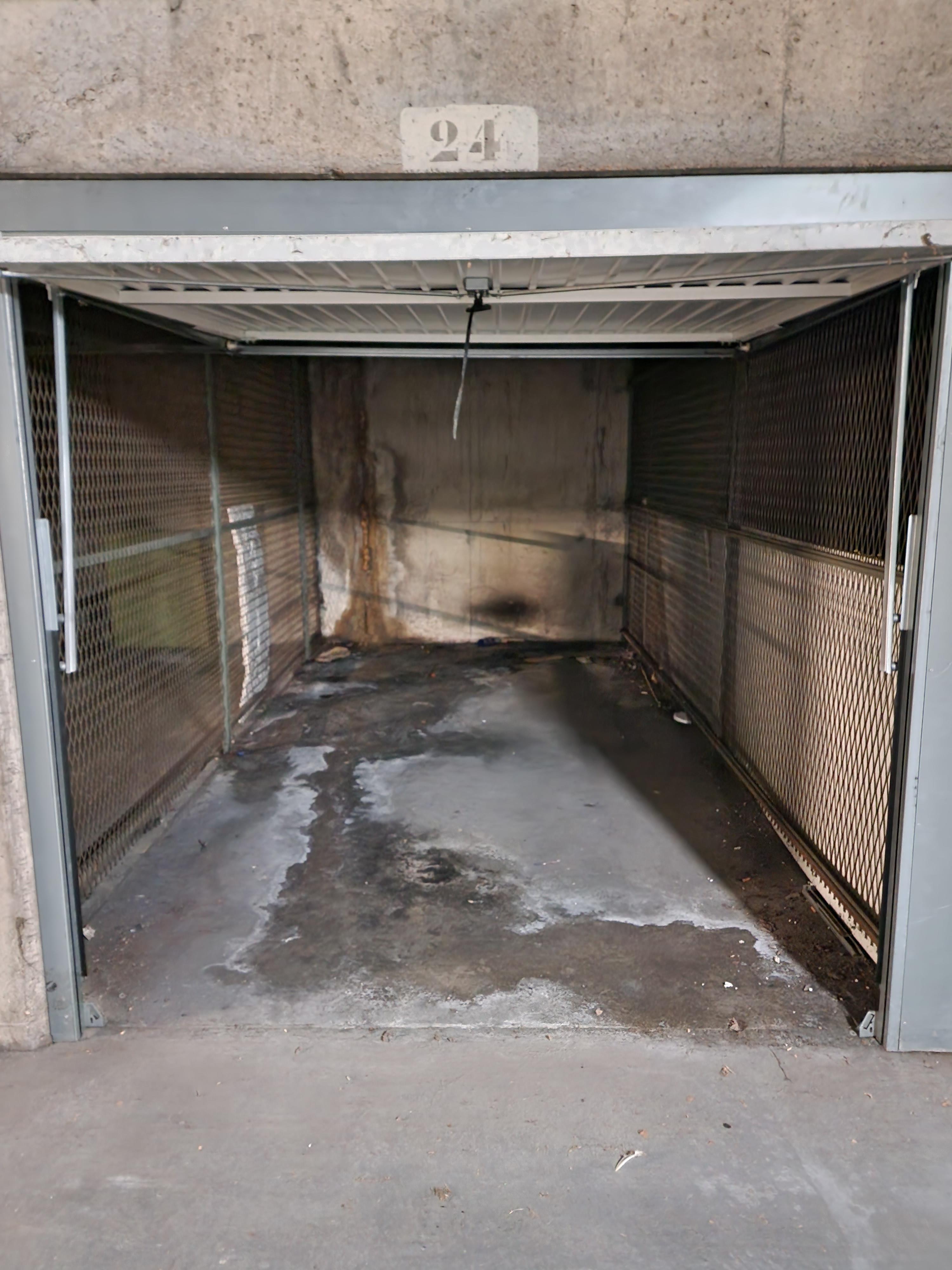 Garage privé de 12m² / Dourdan