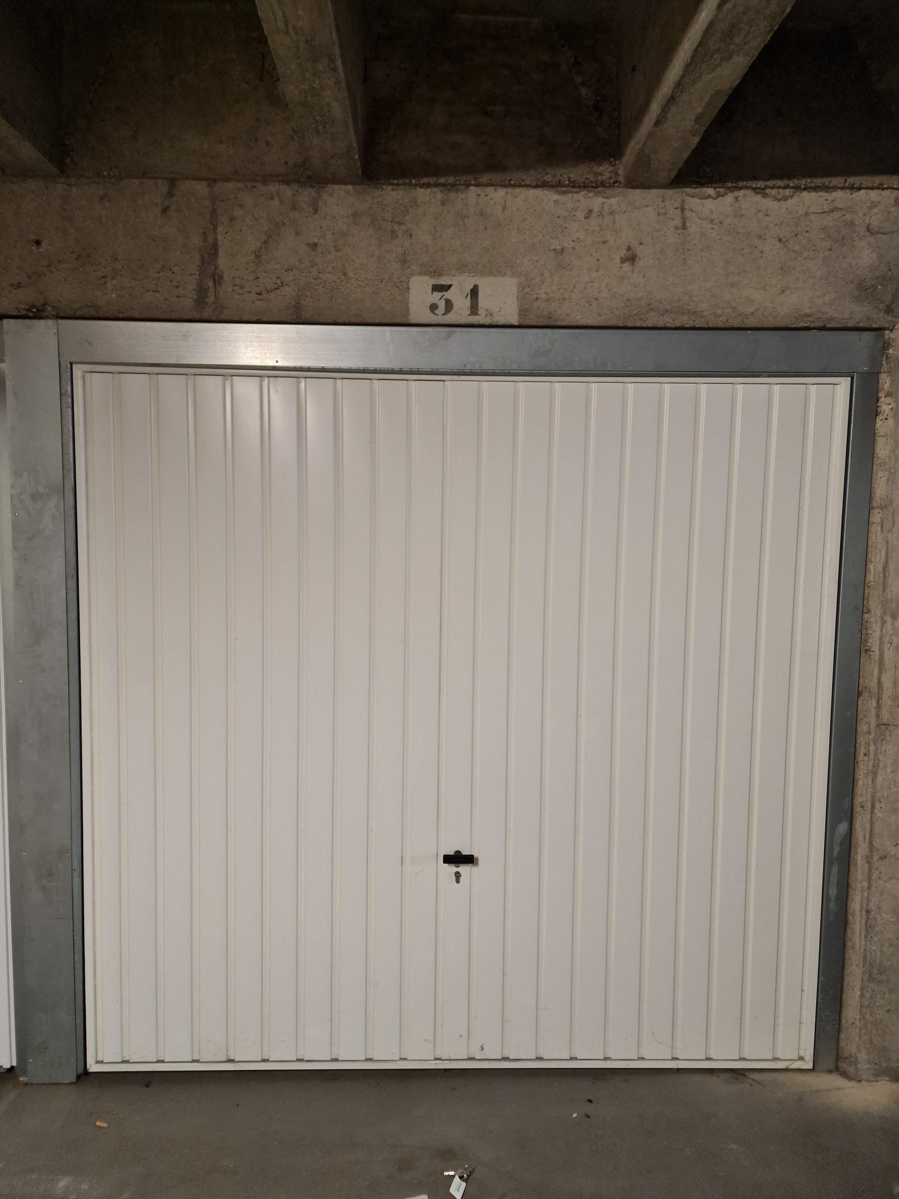 Garage privé de 12m²