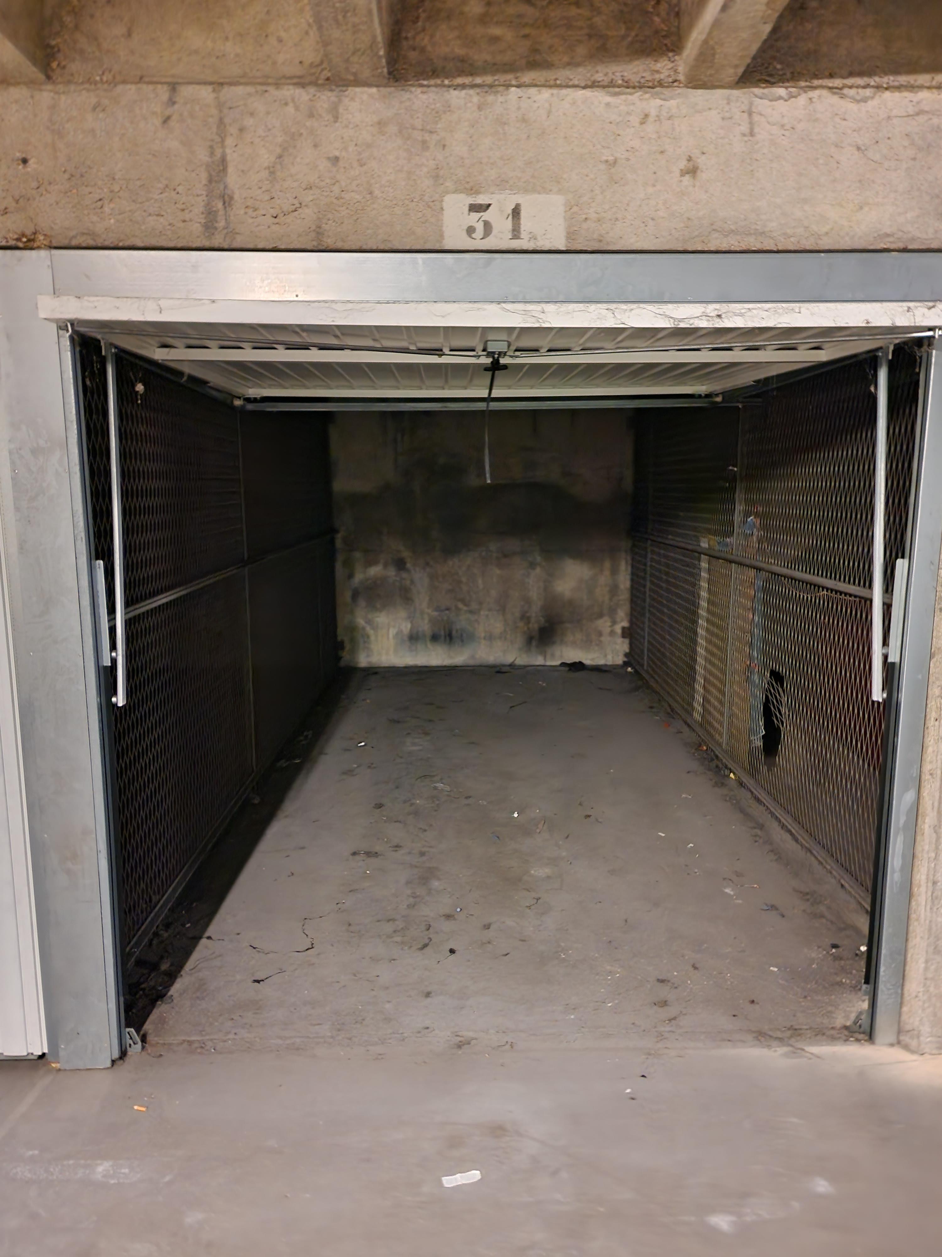 Garage privé de 12m²
