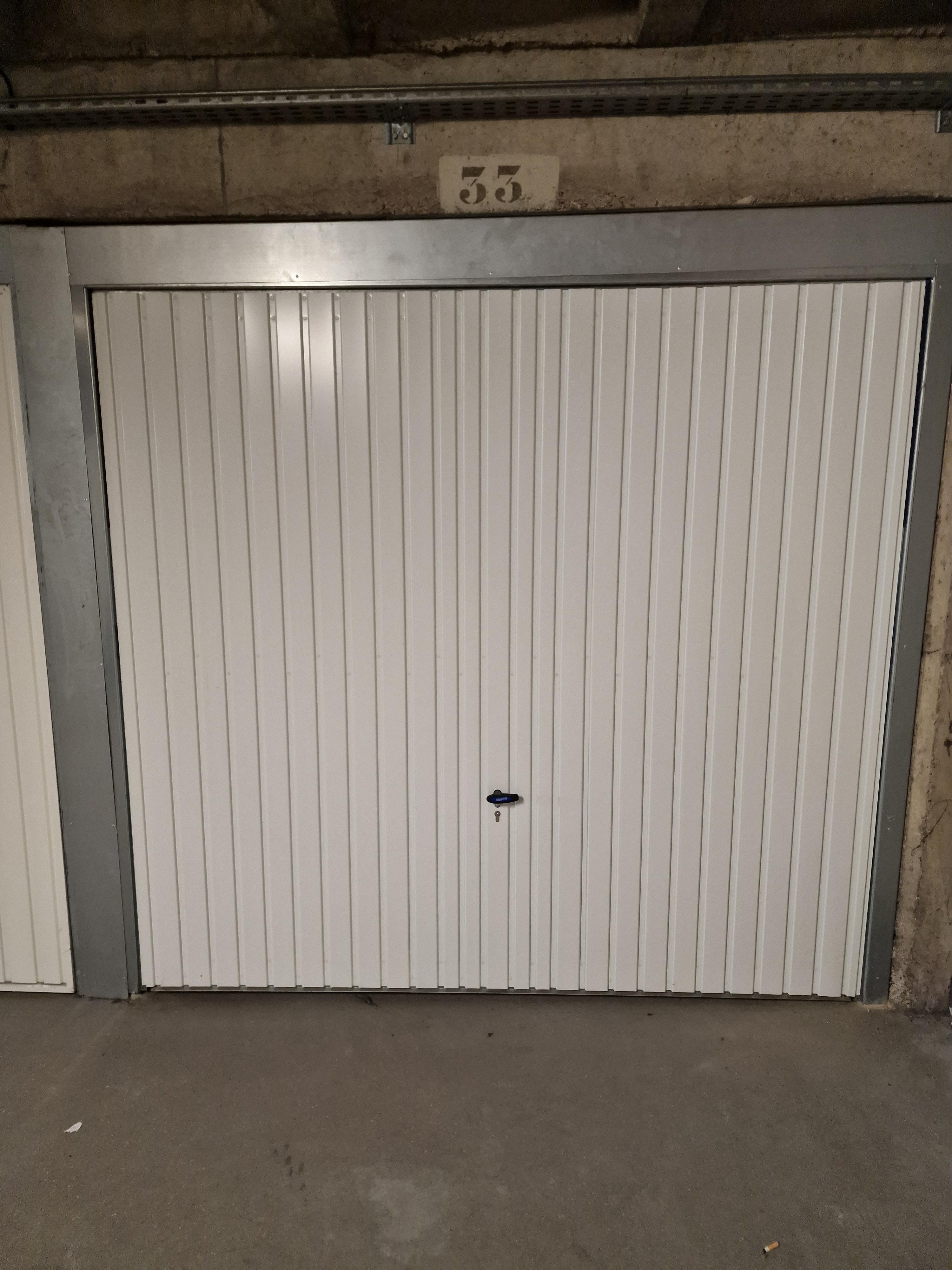 Garage privé de 12m²