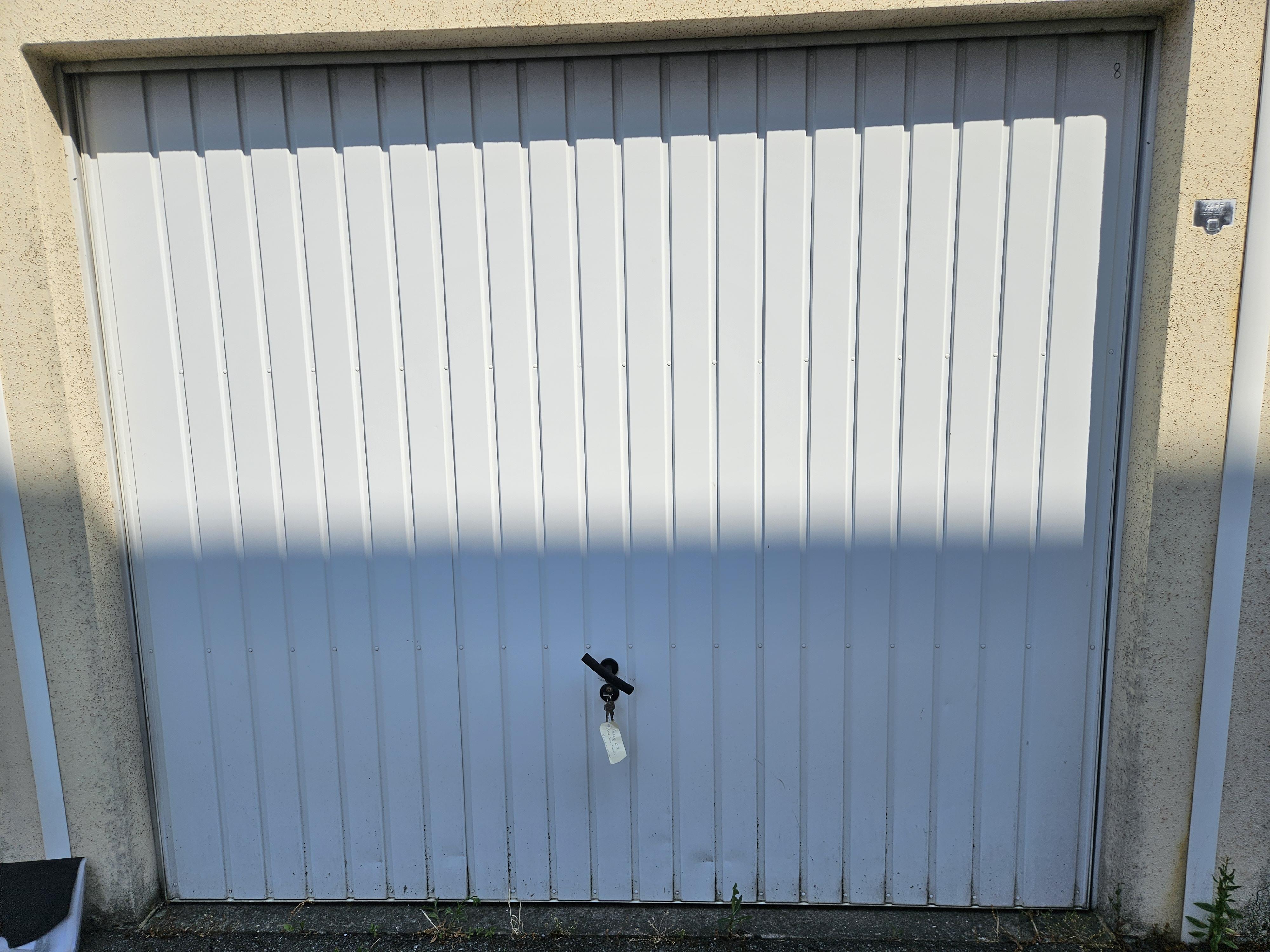 Garage / Stationnement / Vandoncourt