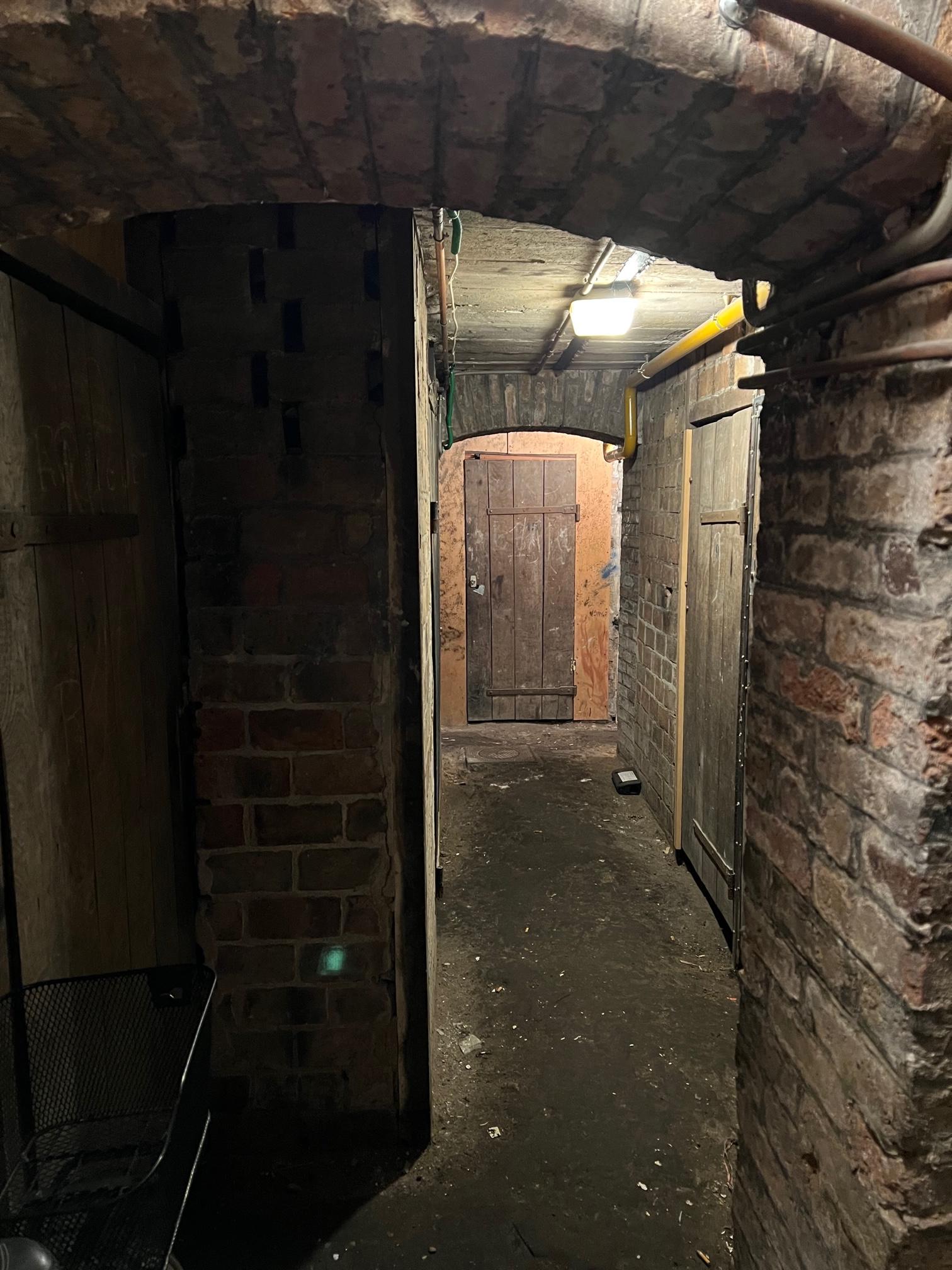 Cave saine dans le 10e arrondissement