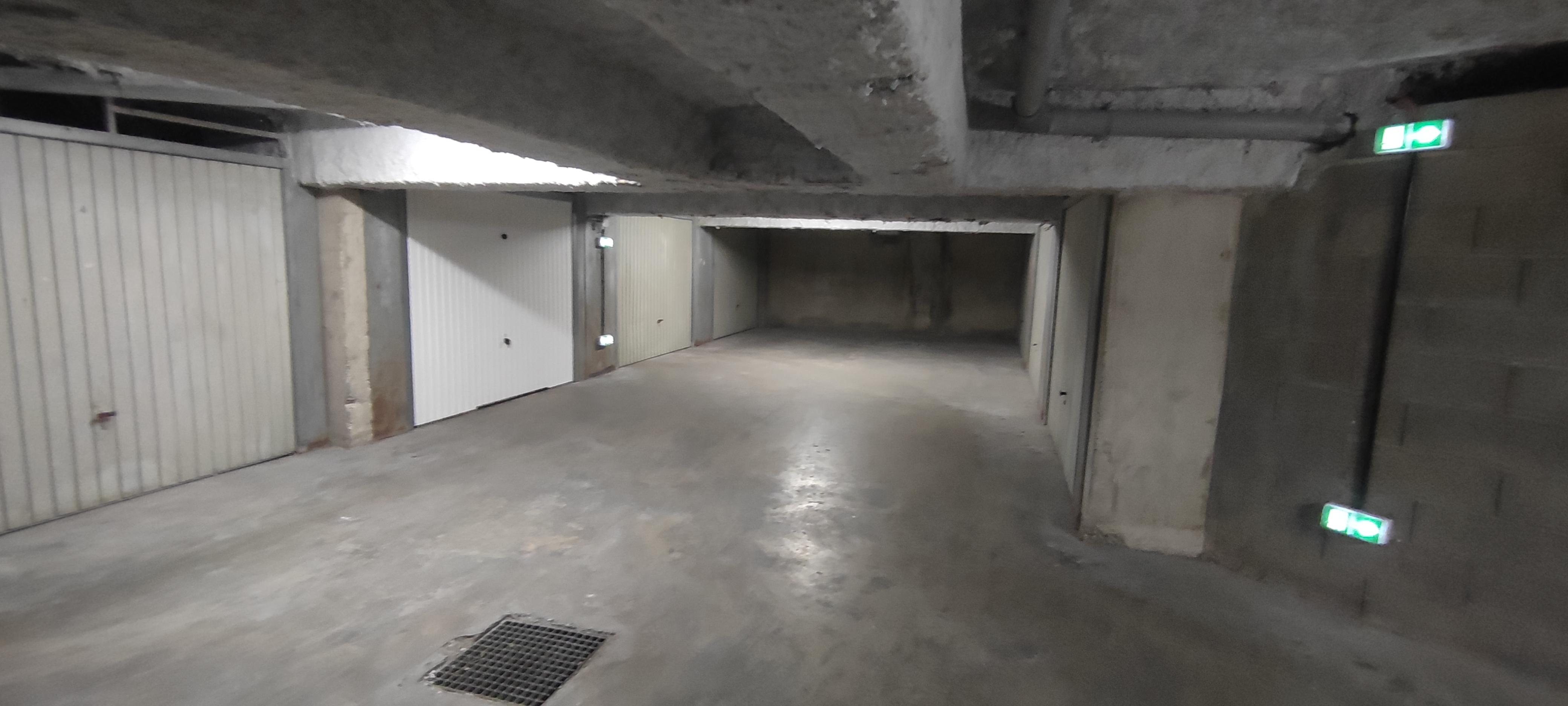 INTRA - Garage de 19m² sur toulouse