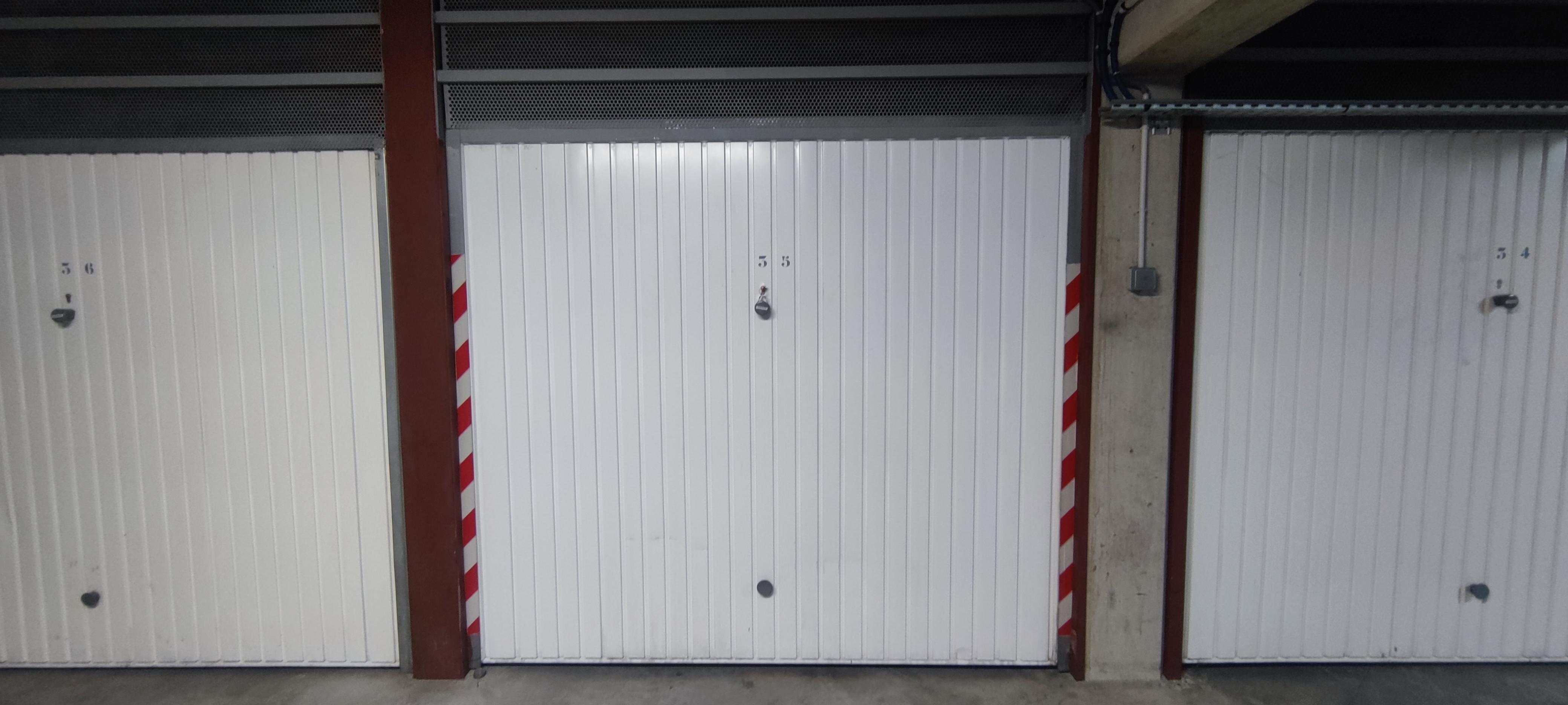 INTRA - Garage à louer