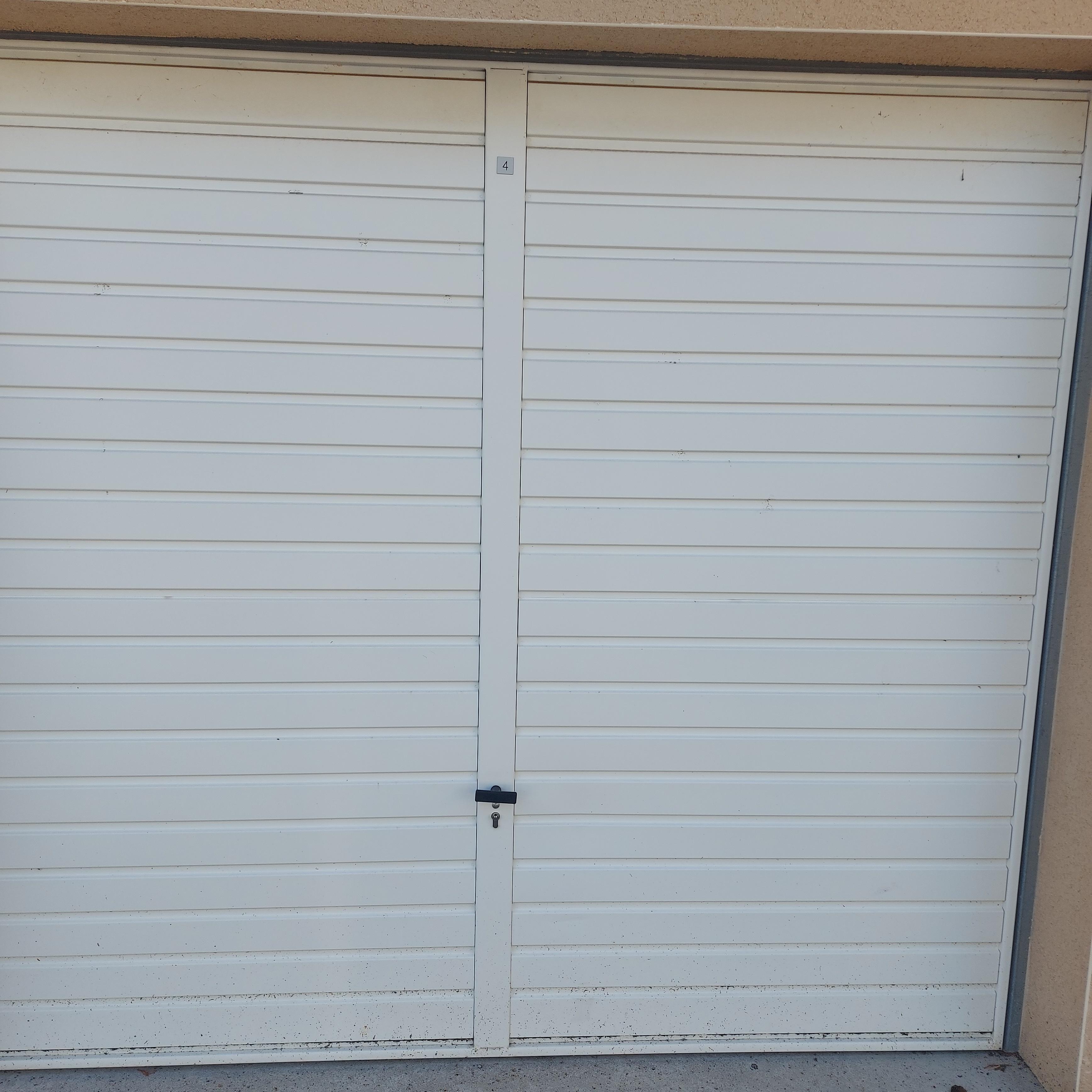 Location garage 14 m²