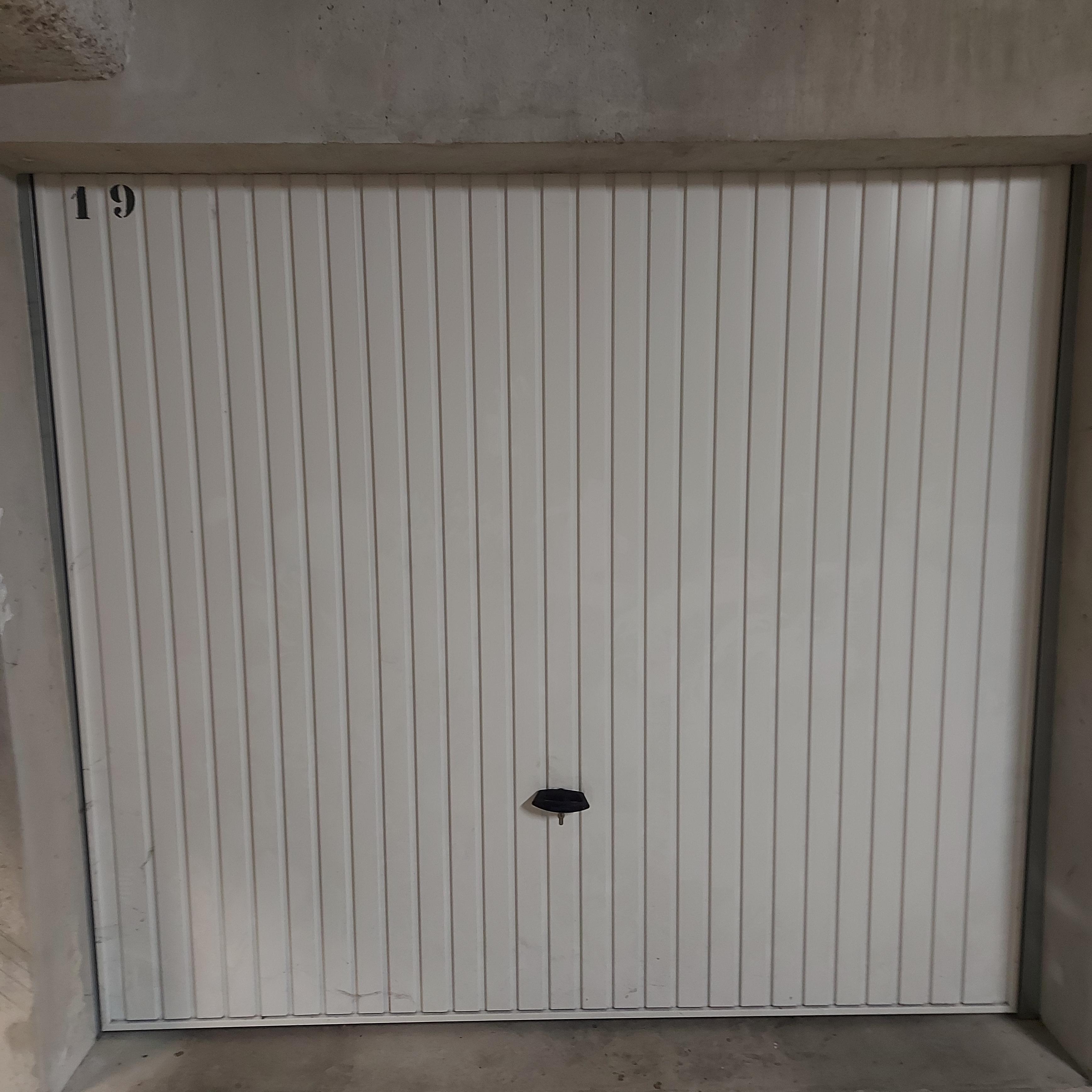 Garage privé / Stationnement
