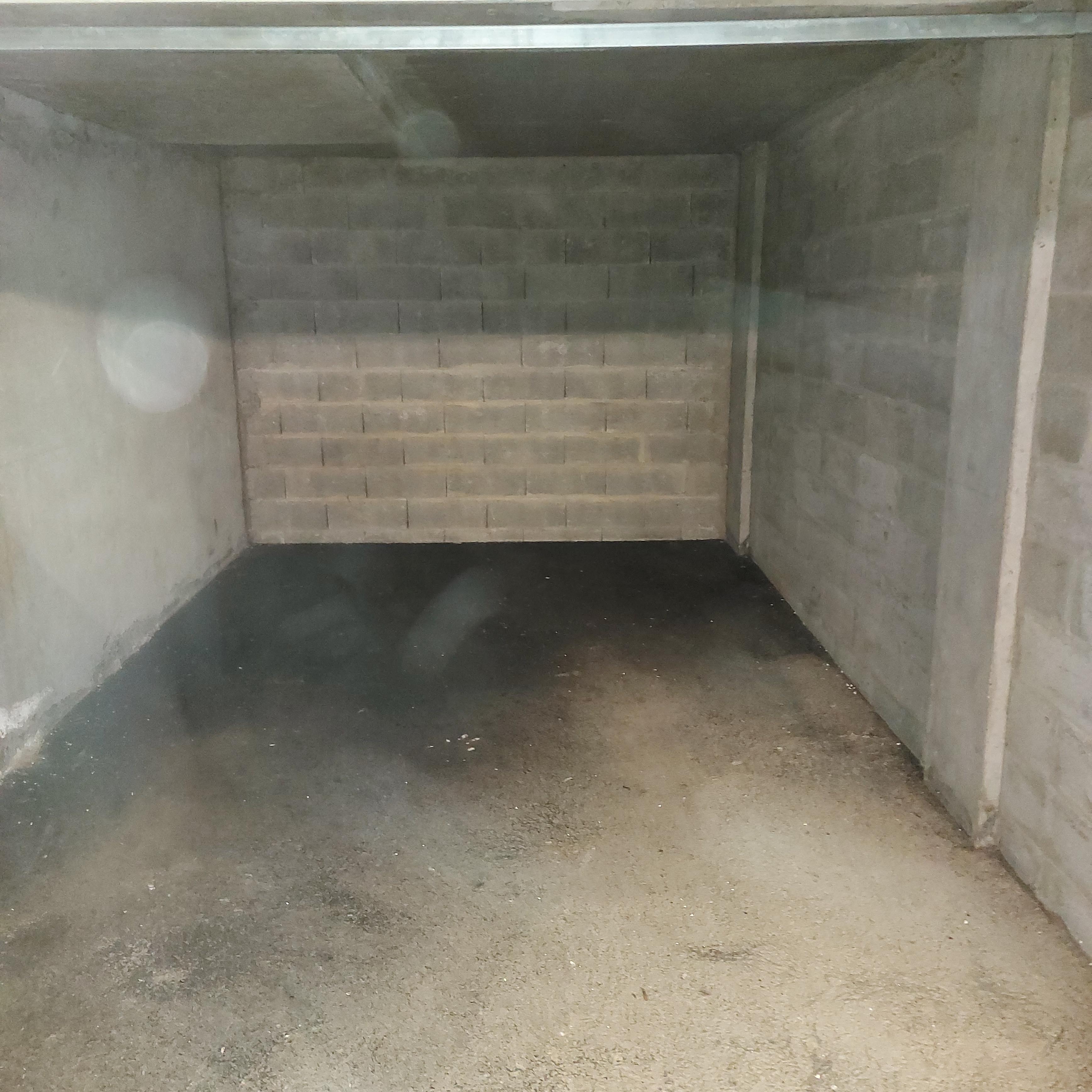 Garage spacieux 19m² à Annemasse