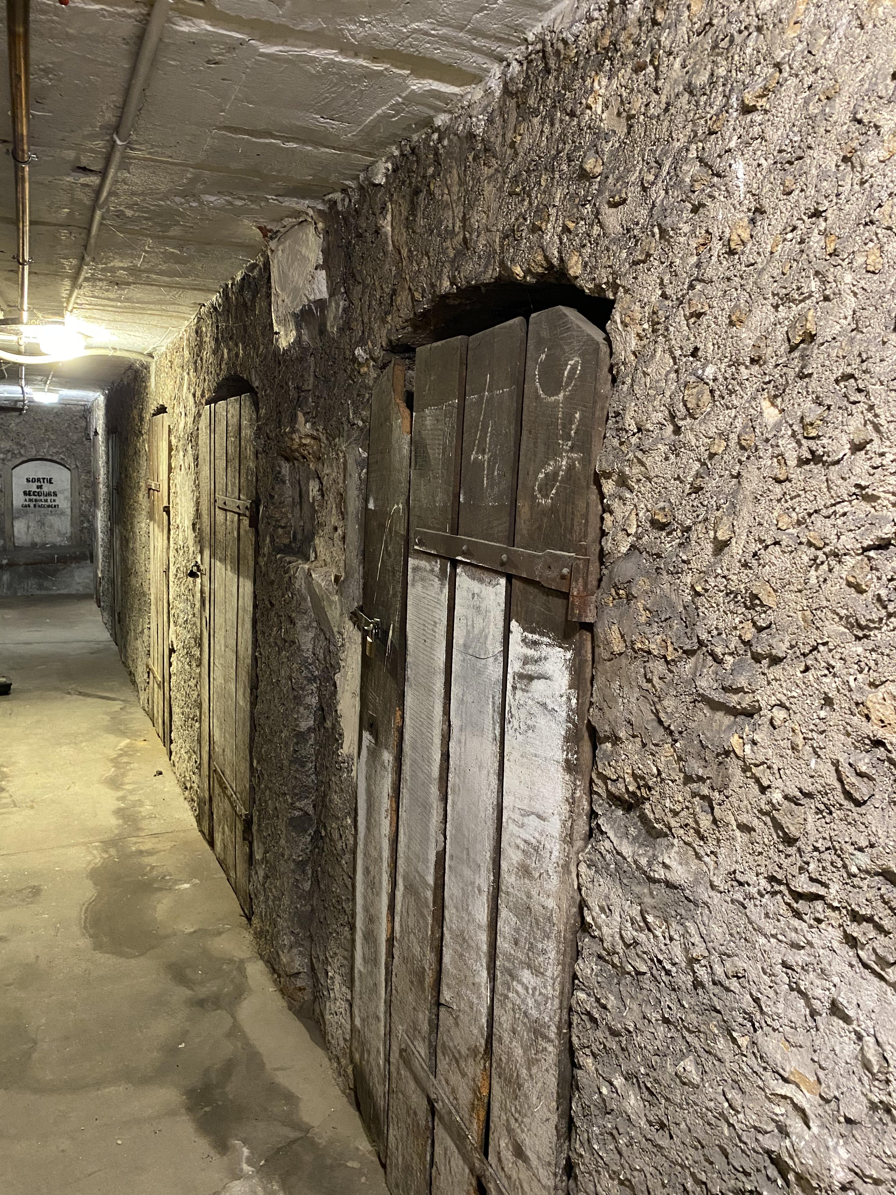 Cave pour stockage sécurisé - Neuilly sur Seine