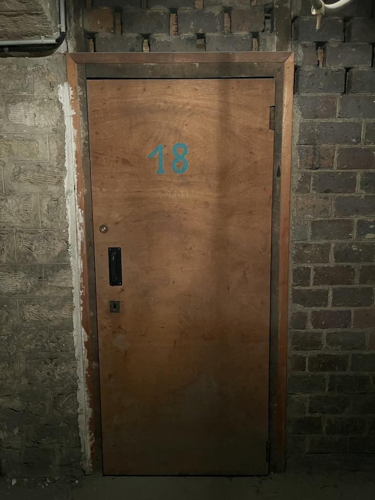 Cave 4 m2 - 58 rue Louise Michel