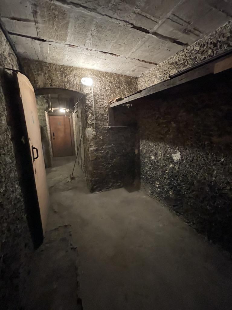 Cave 7 m2 - 58 rue Louise Michel