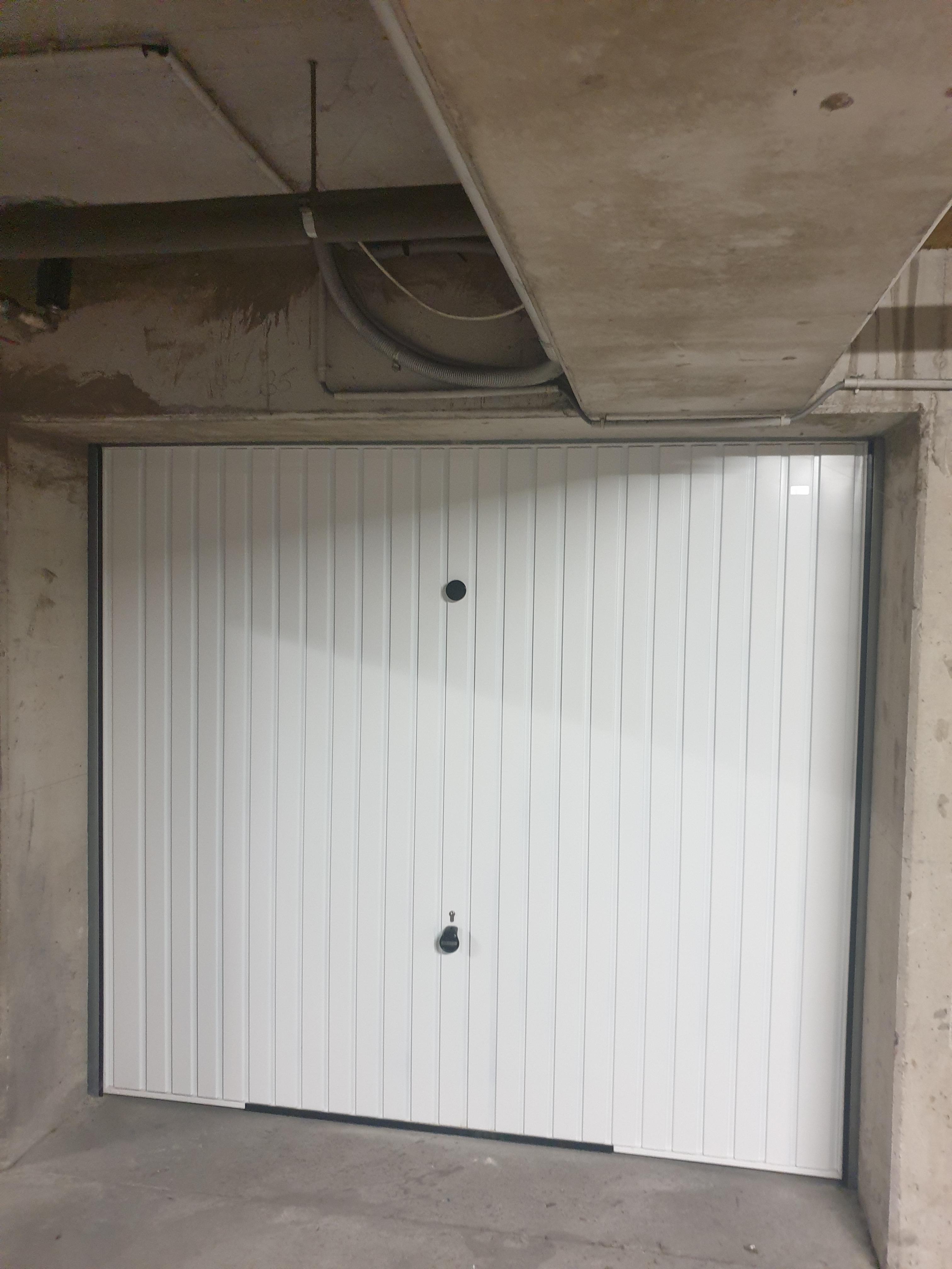 Garage / Stationnement privé 14m²