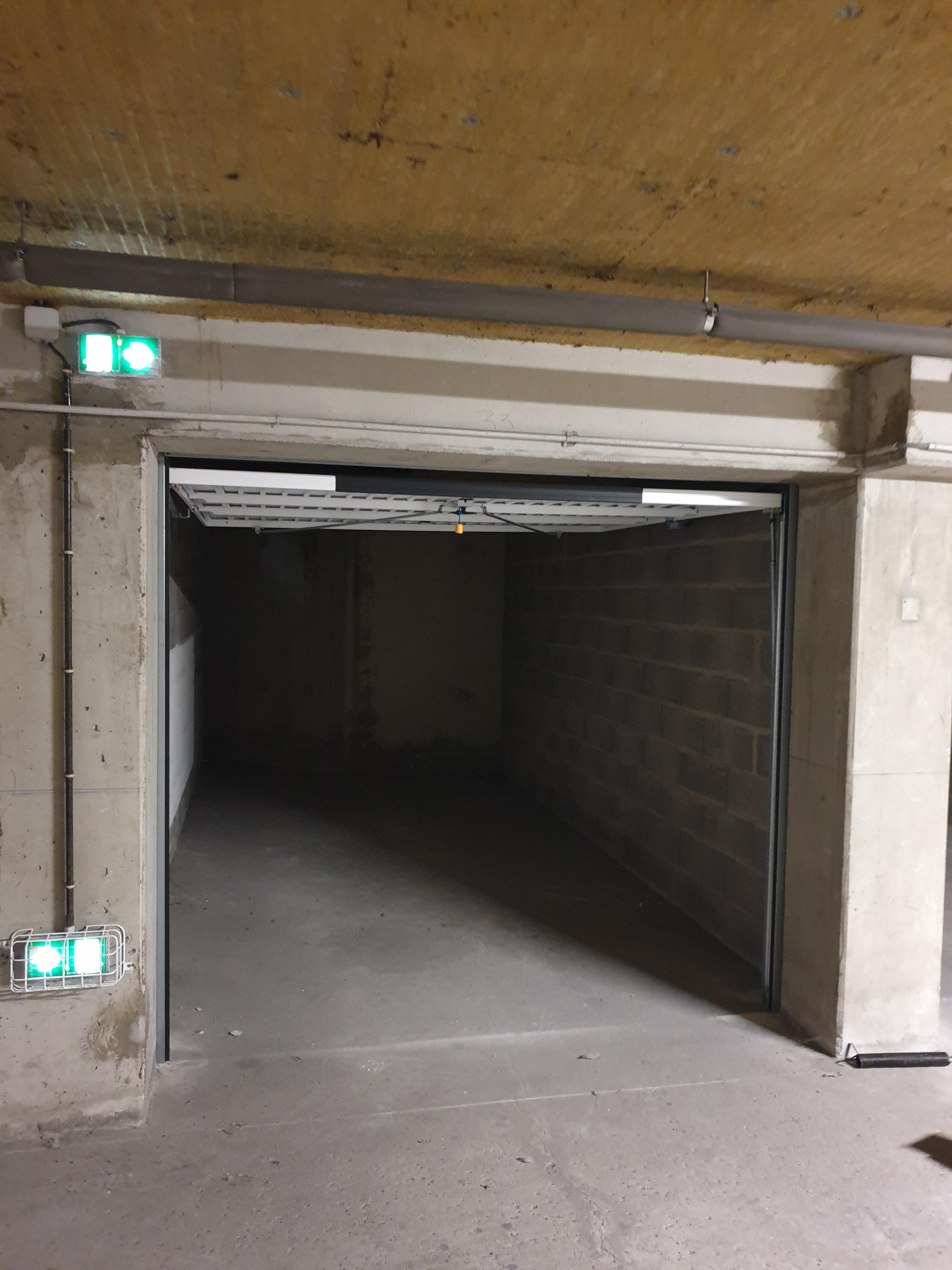 Garage privé pour stationnement
