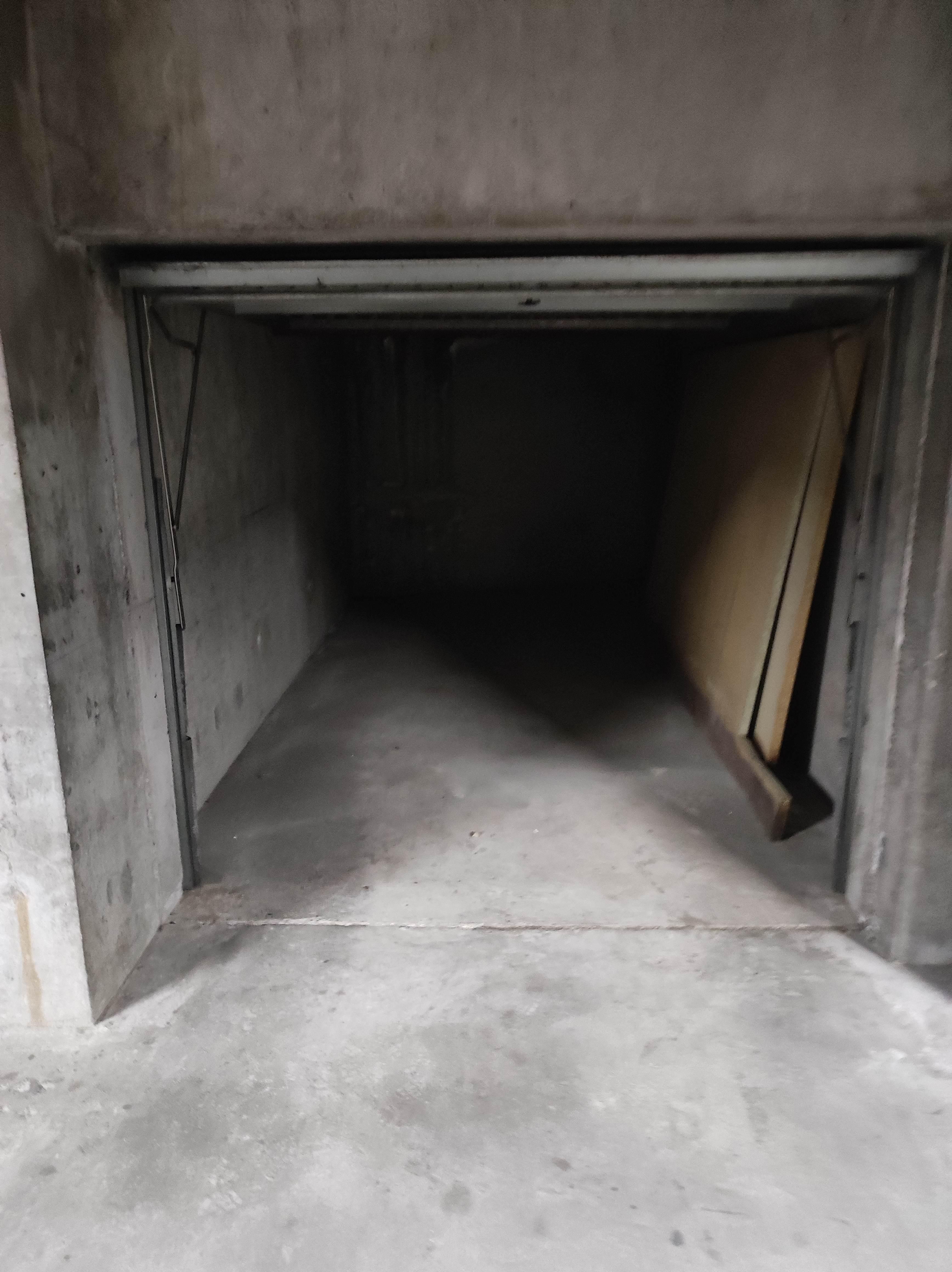 Garage fermé couvert