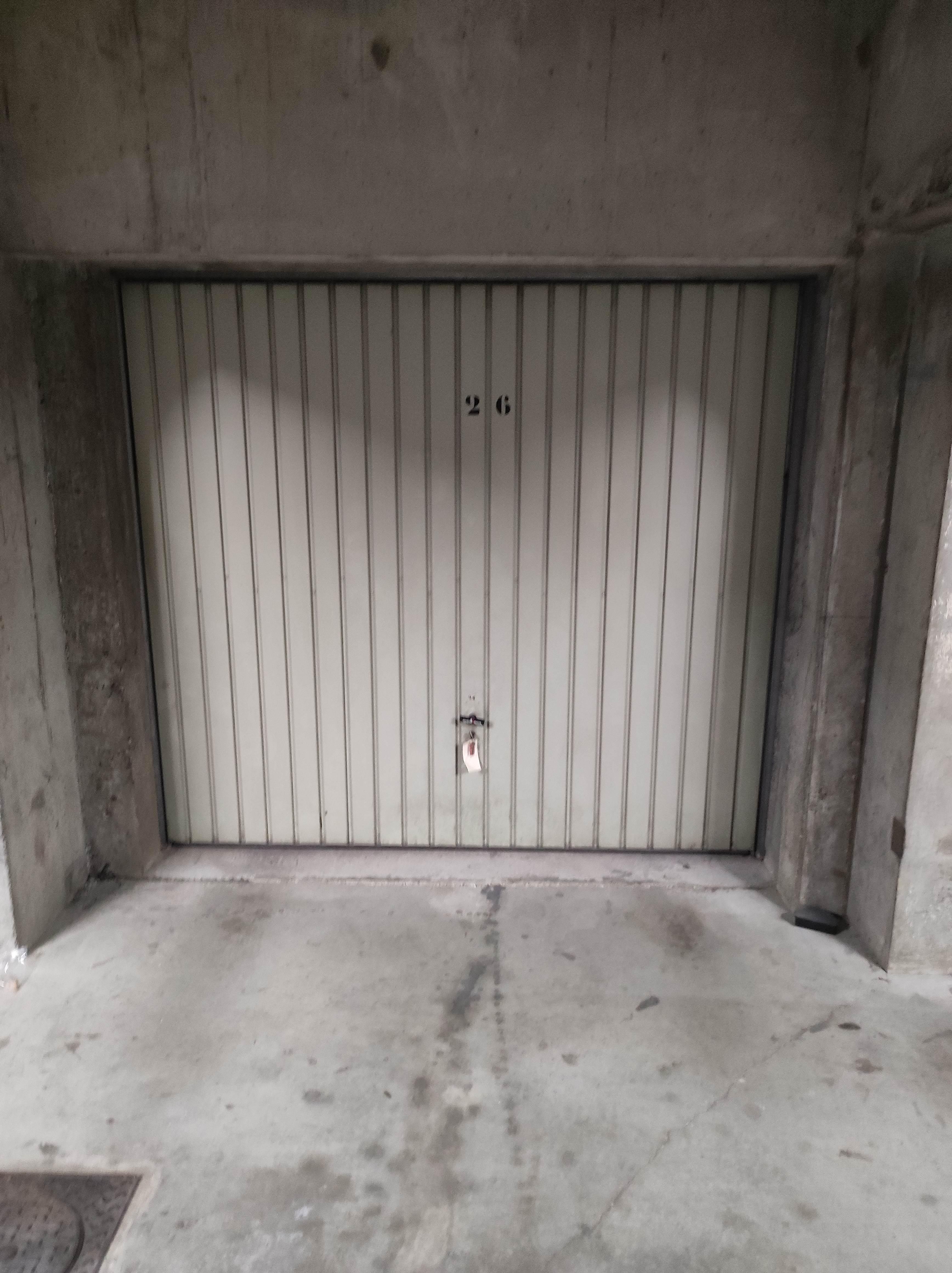 Garage fermé couvert