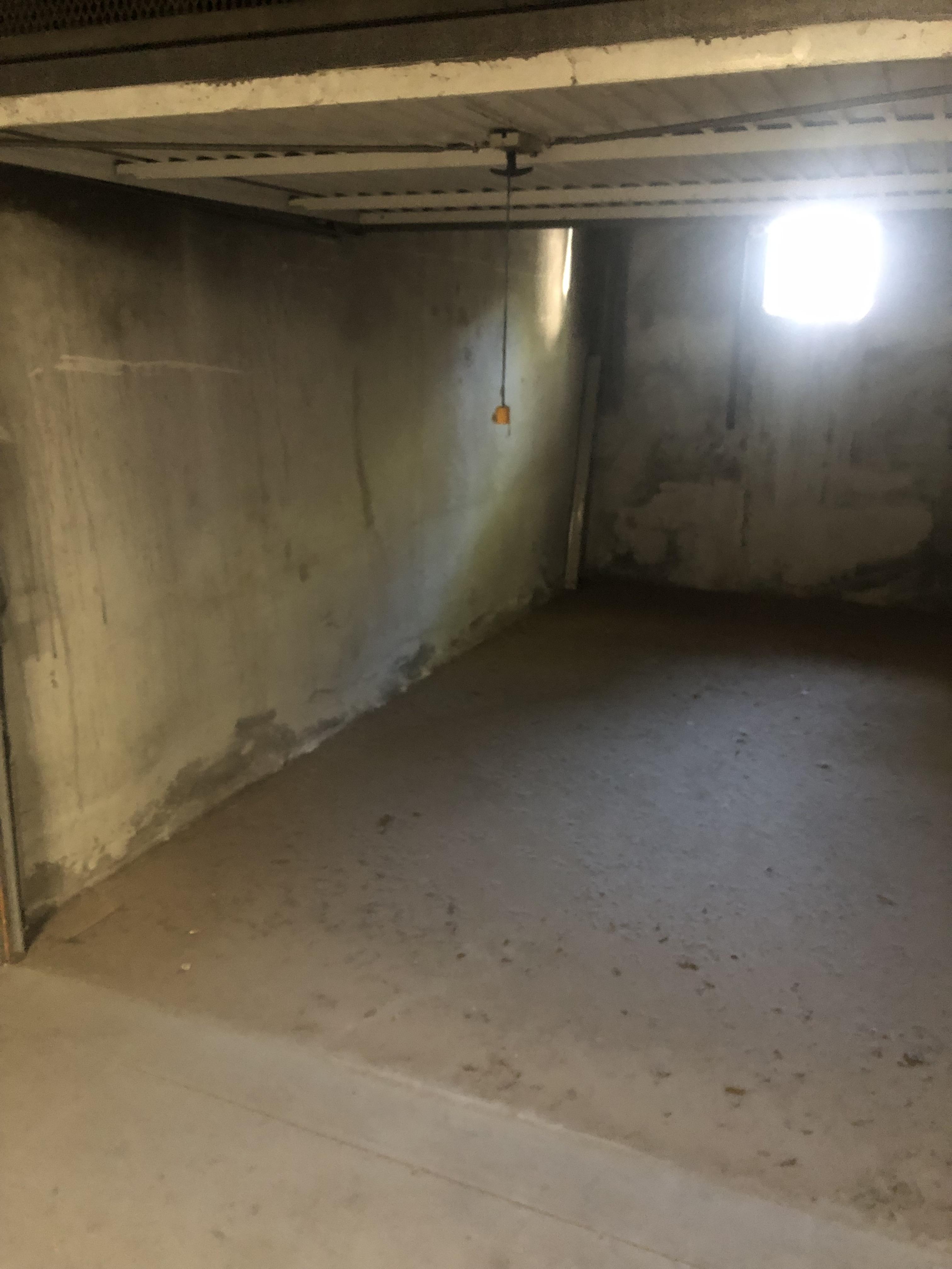 Parking de 13m² à Istres
