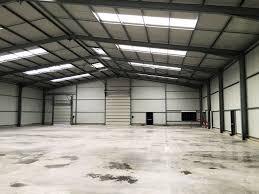 Hangar de stockage à louer