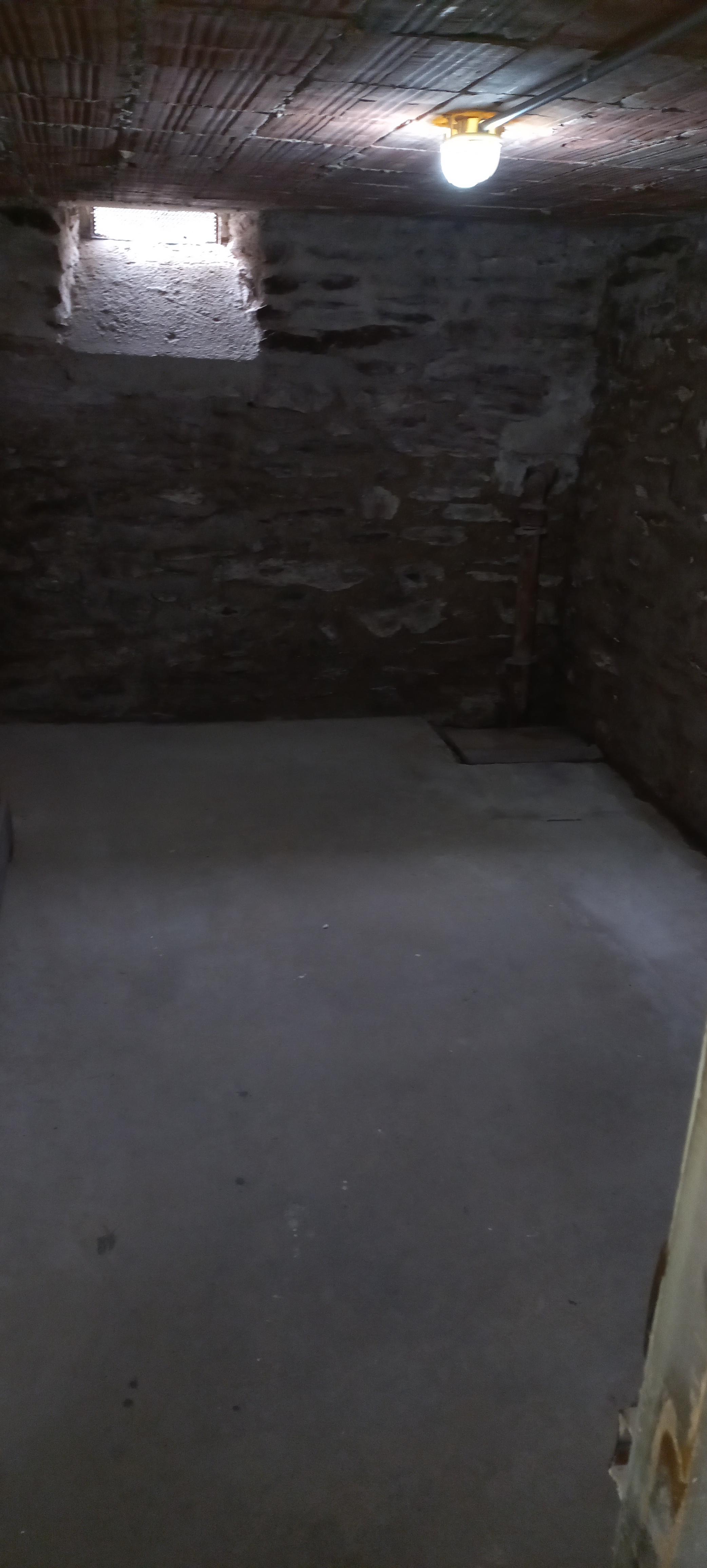 Cave 8m² Rennes - Sainte Thérèse
