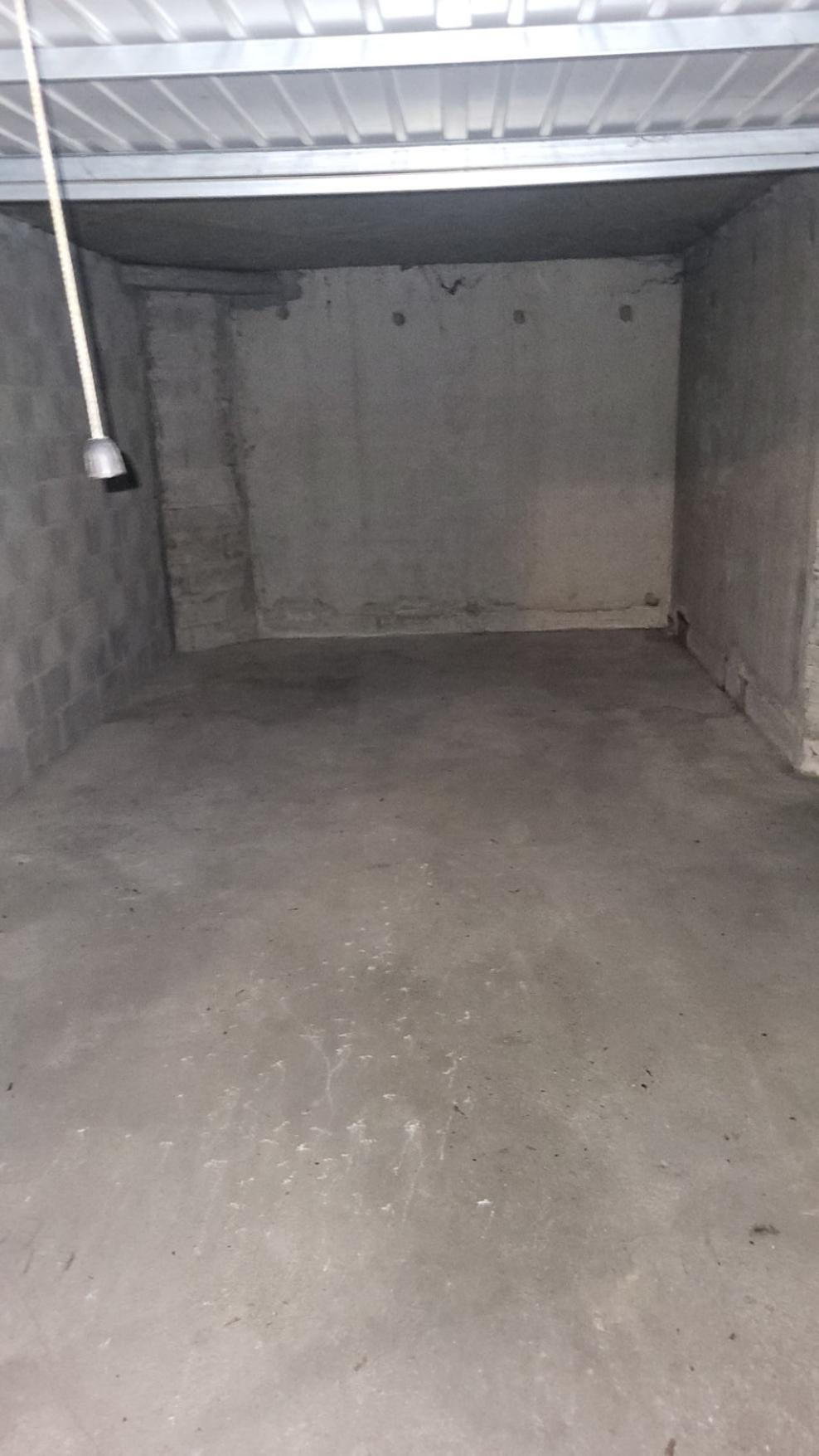 Garage privé à louer - stockage