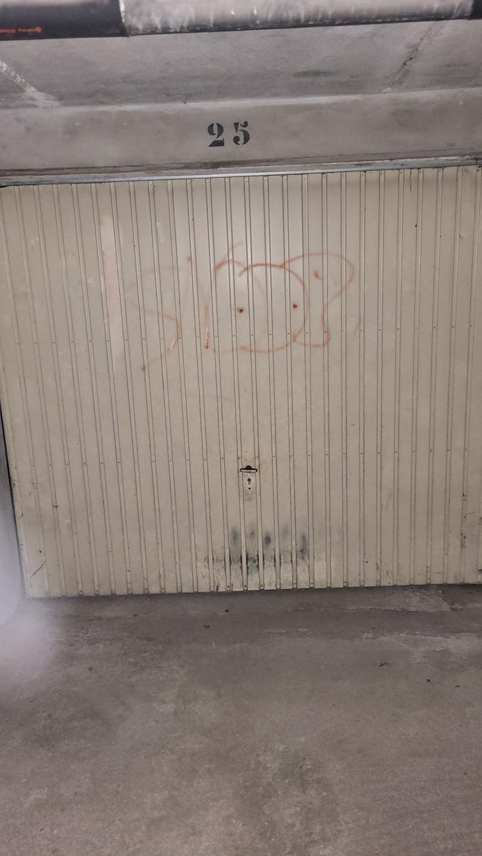 Garage privé stationnement sécurisé