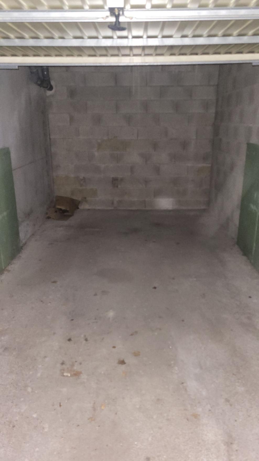 Garage privé stationnement sécurisé