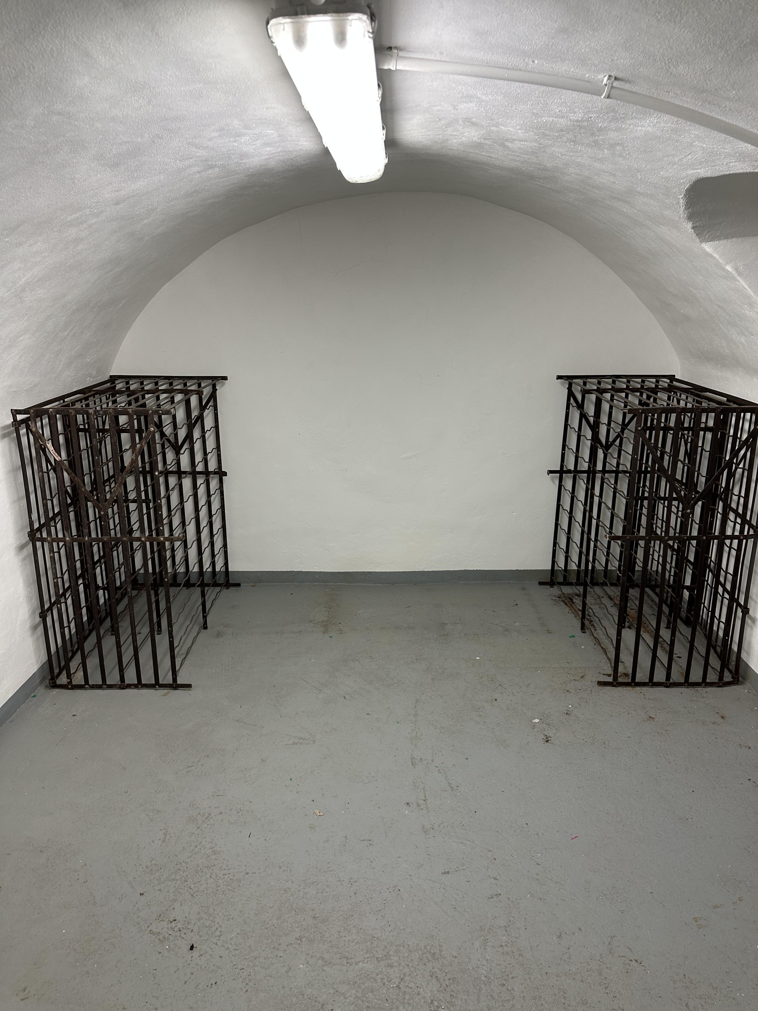 Cave refaite à neuve - Paris 17 (Ternes)