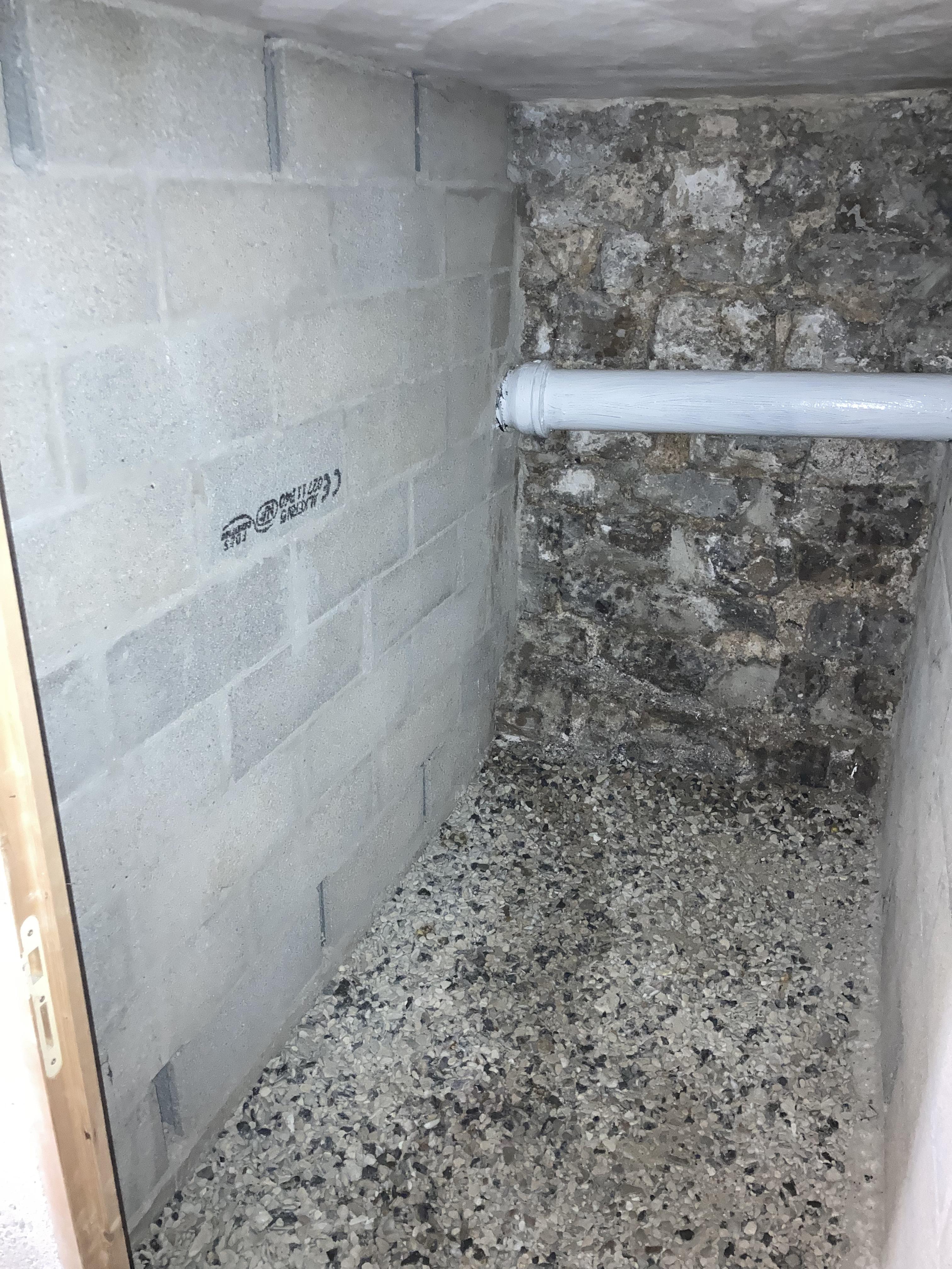CAVE < 3m2 RECENTE, TRES SAINE ET SECURISEE,