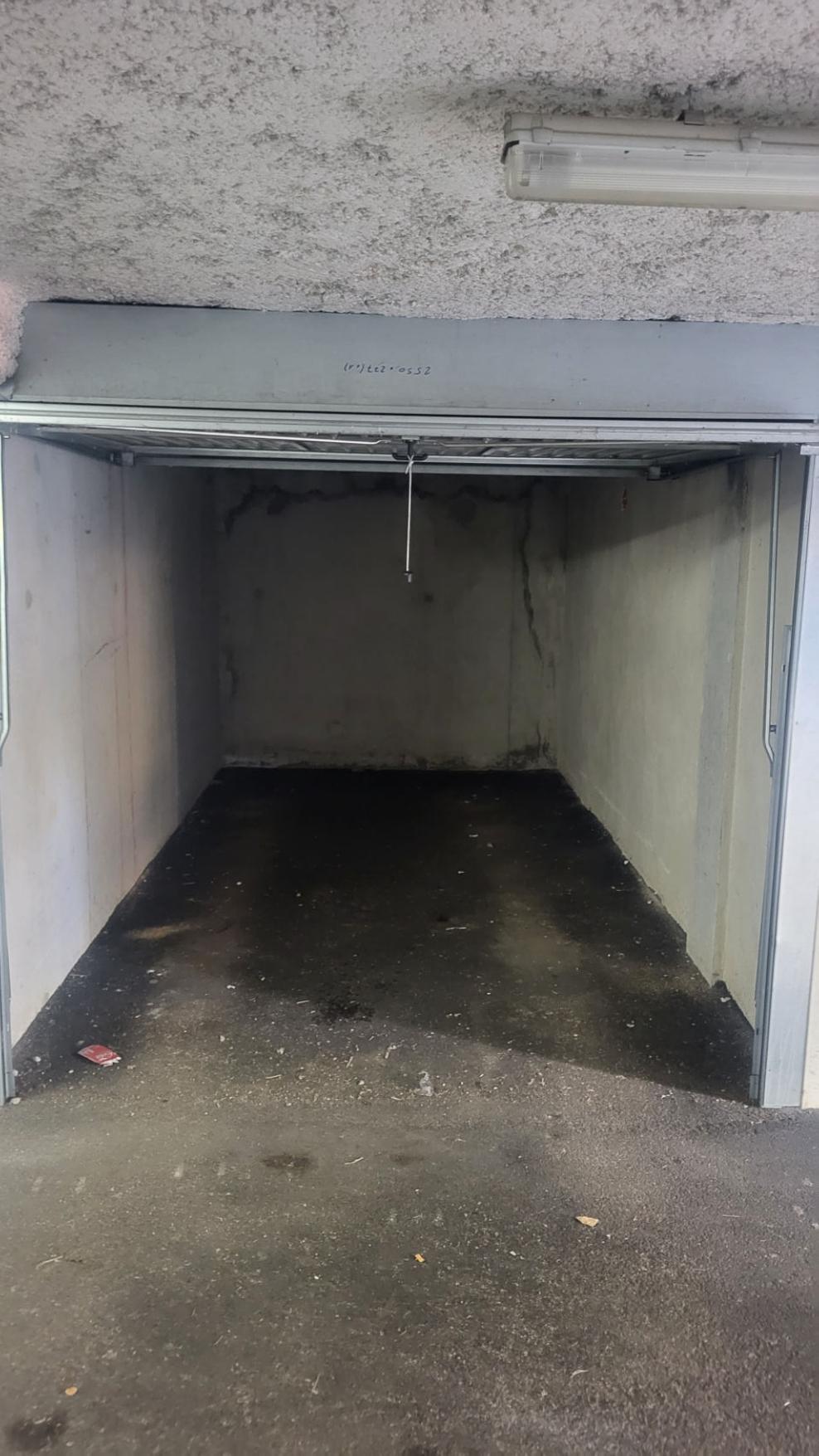 Box à louer pour stockage ou stationnement Besançon
