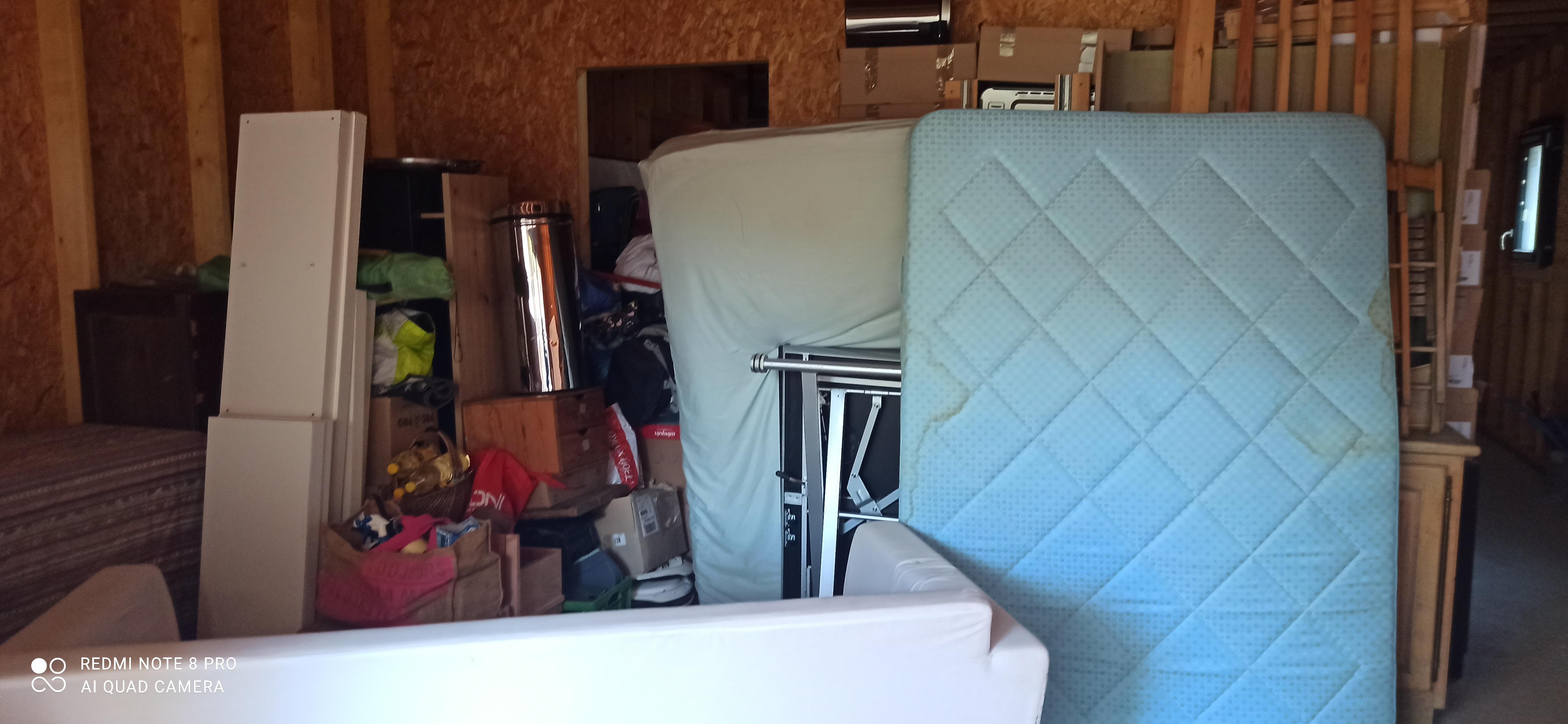 Espace de stockage pour vos meubles, cartons....